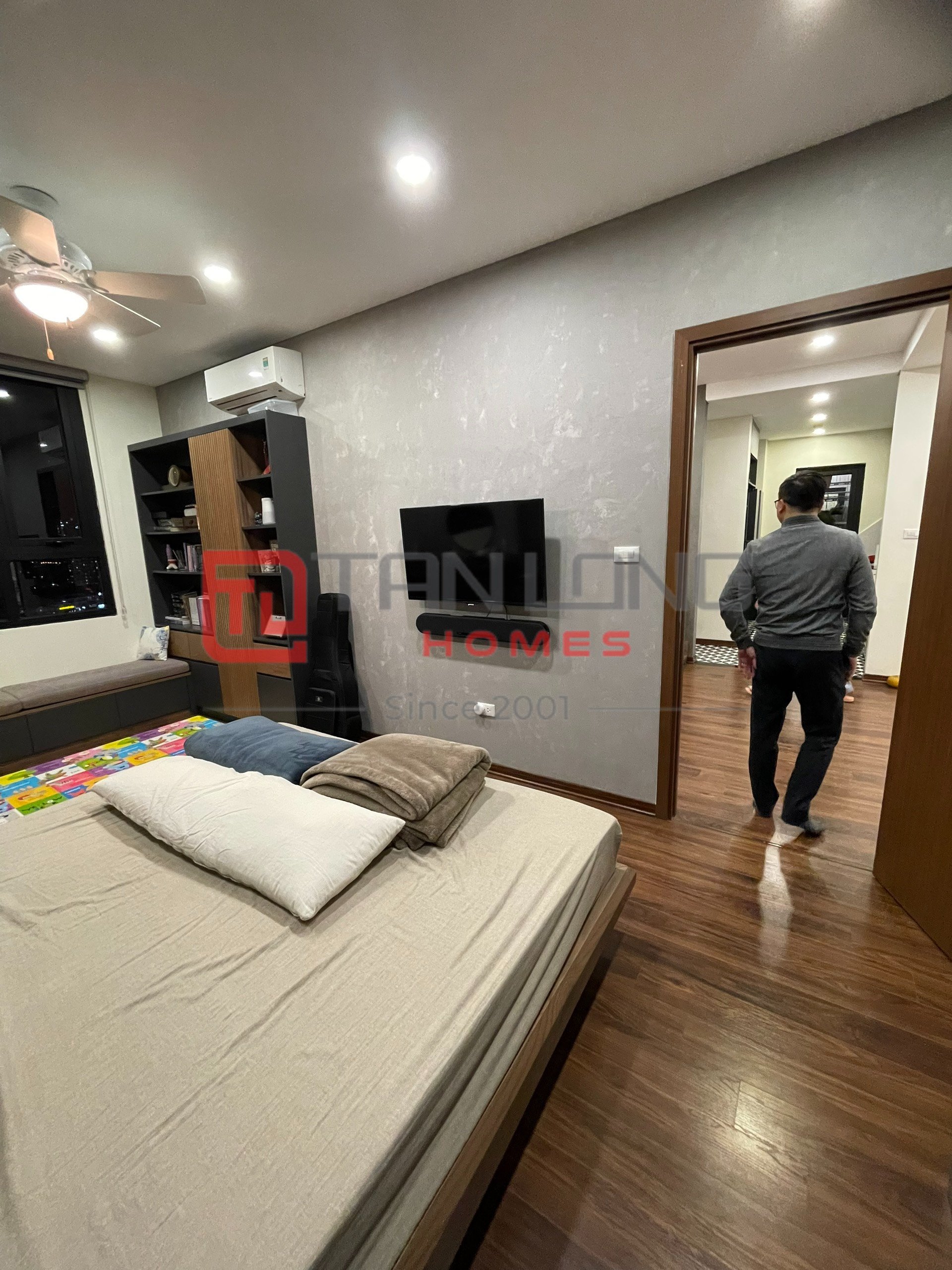 Bán căn hộ 3PN/95m2 full đồ, sẵn sổ đỏ, view hồ Ngoại Giao Đoàn tòa N01T1 6