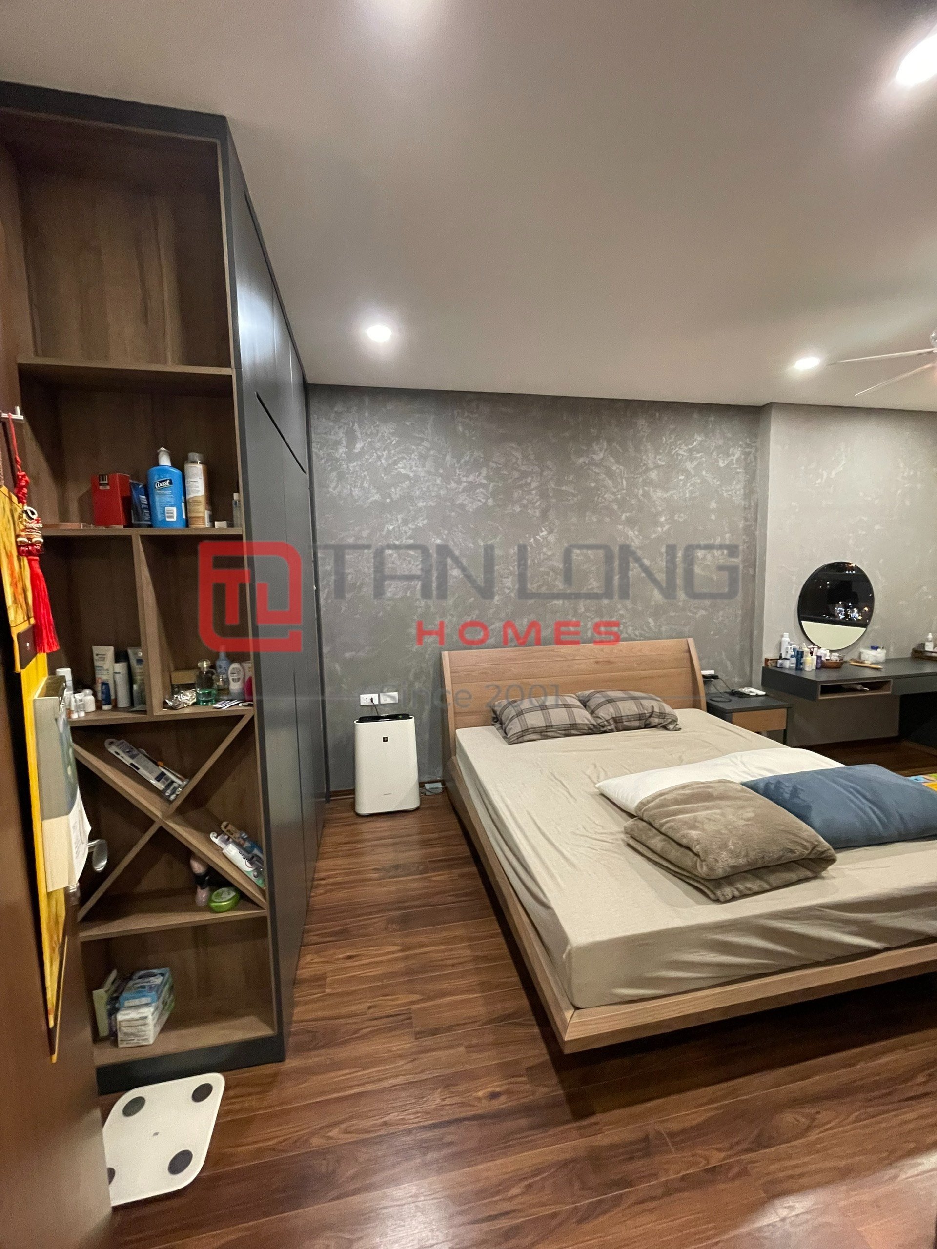 Bán căn hộ 3PN/95m2 full đồ, sẵn sổ đỏ, view hồ Ngoại Giao Đoàn tòa N01T1 7