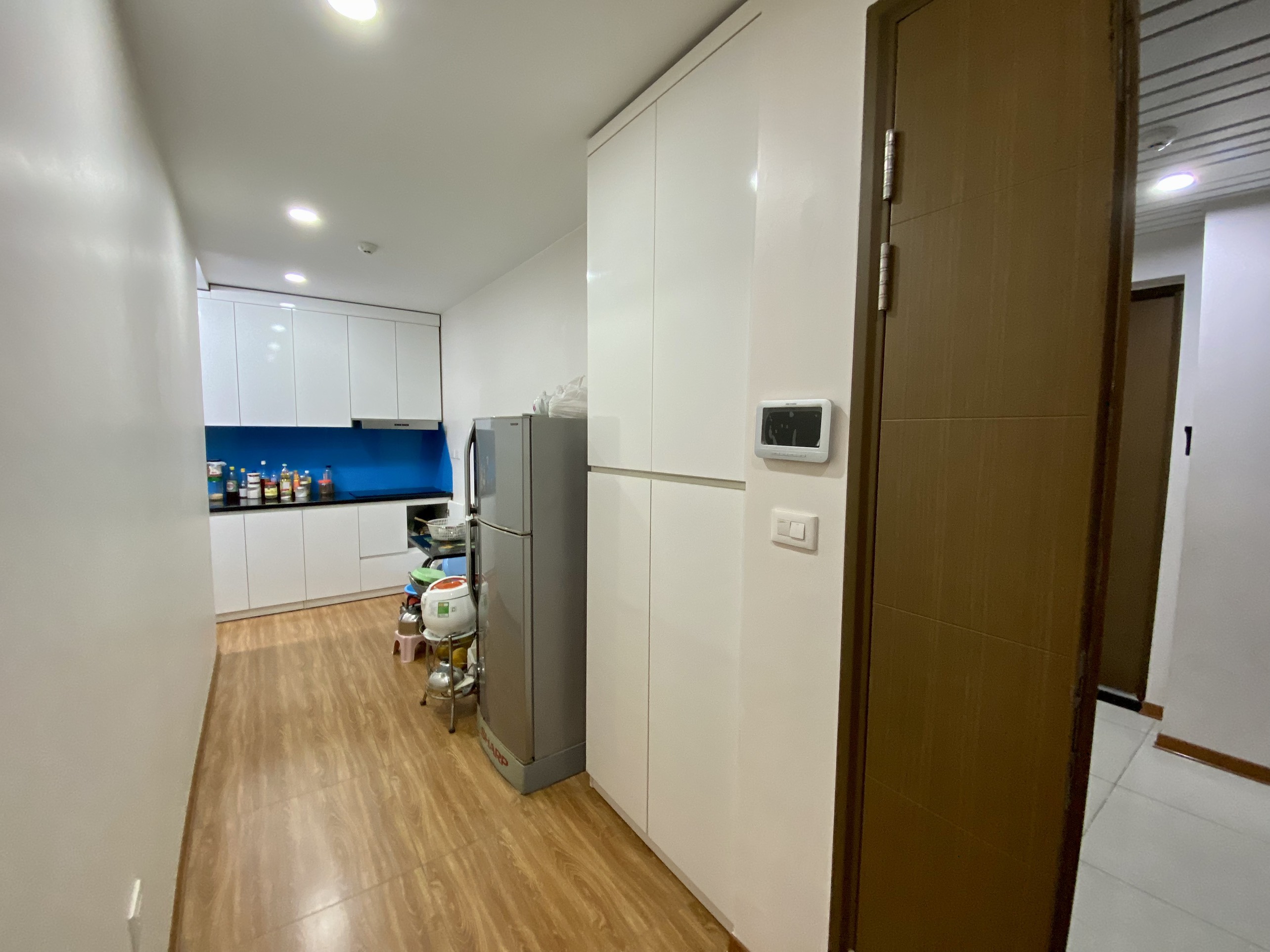 Bán căn hộ 70m2 tầng cao, ban công Nam tòa 789 Ngoại giao đoàn 5