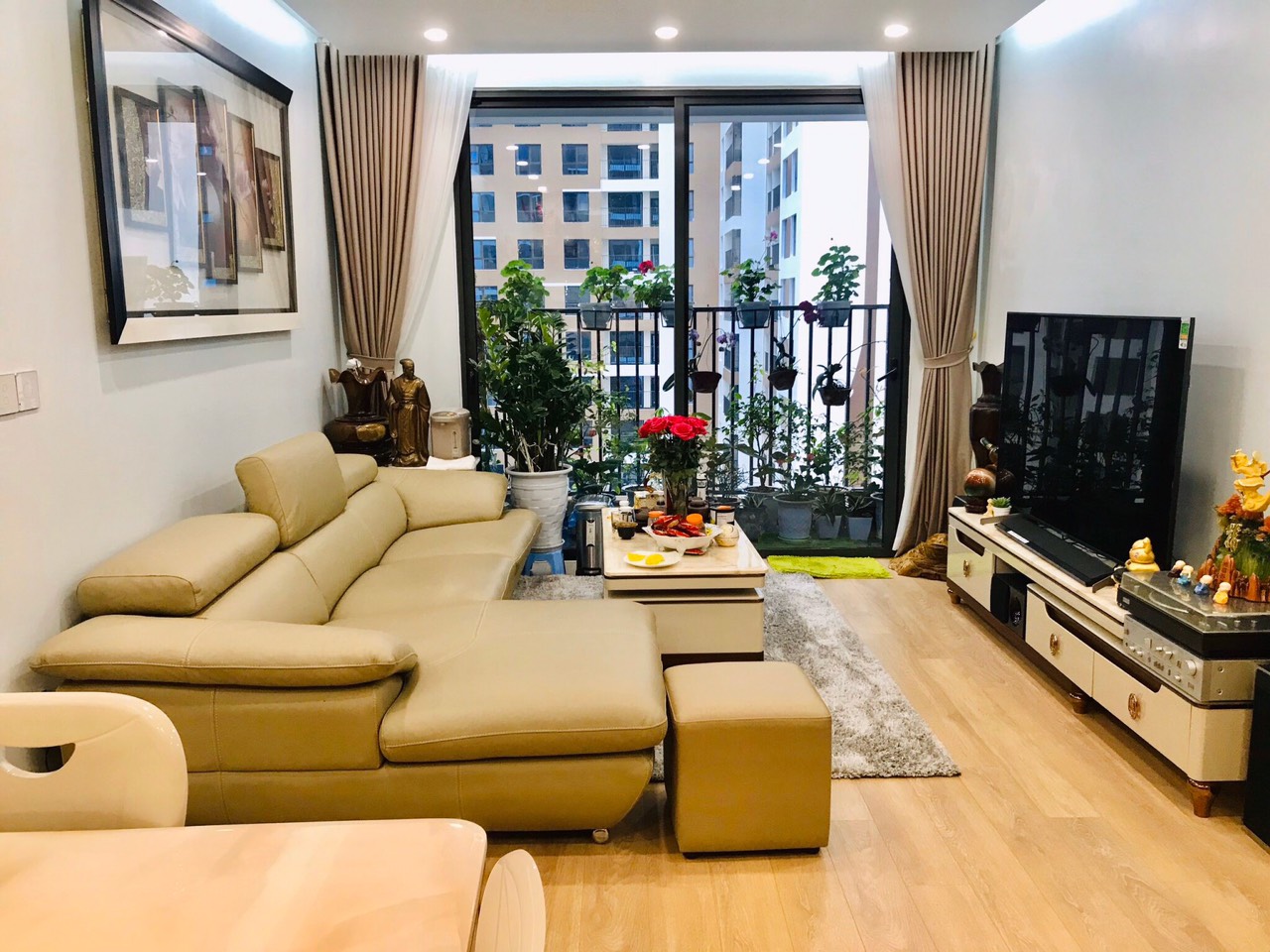 BÁN CĂN HỘ 83M2 TẦNG TRUNG TÒA D2 CHUNG CƯ 6TH-ELEMENT 1