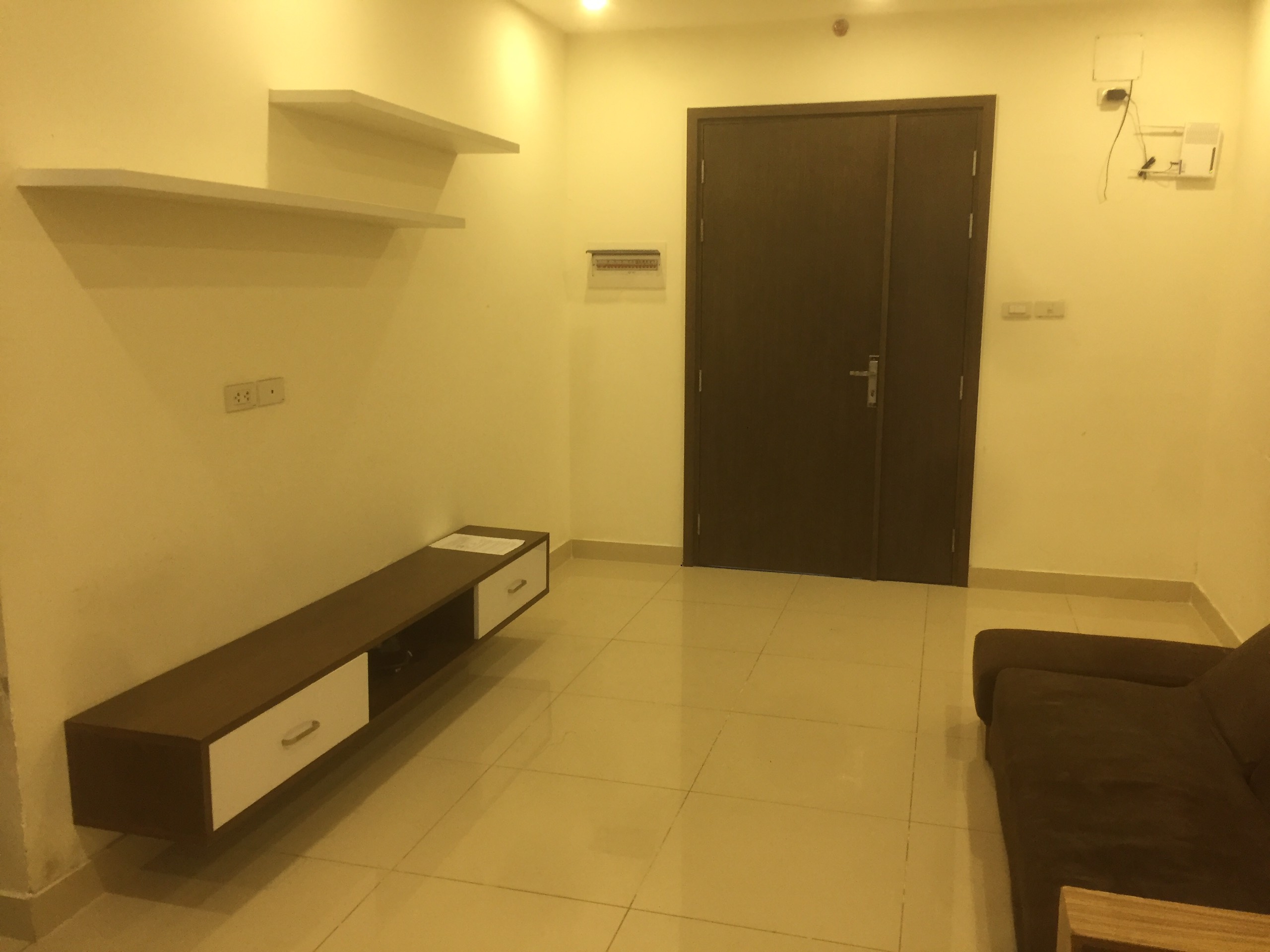 Bán căn hộ chung cư ngoại giao đoàn tòa N04A giá rẻ 2,15 tỷ 2
