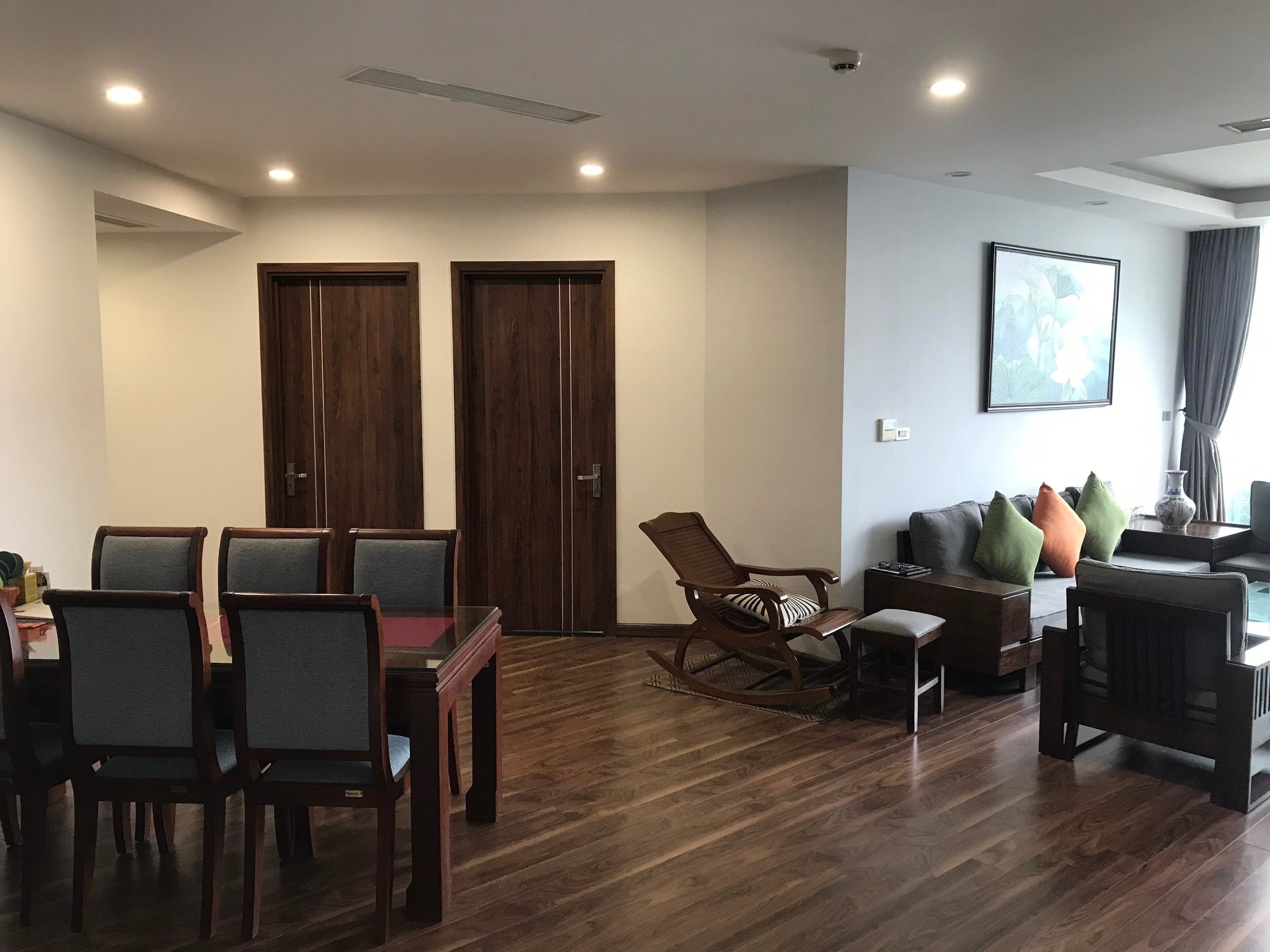 Bán căn hoa hậu N01T8: 3PN/134m2 view Hồ 2 logia đẹp nhất dự án 2