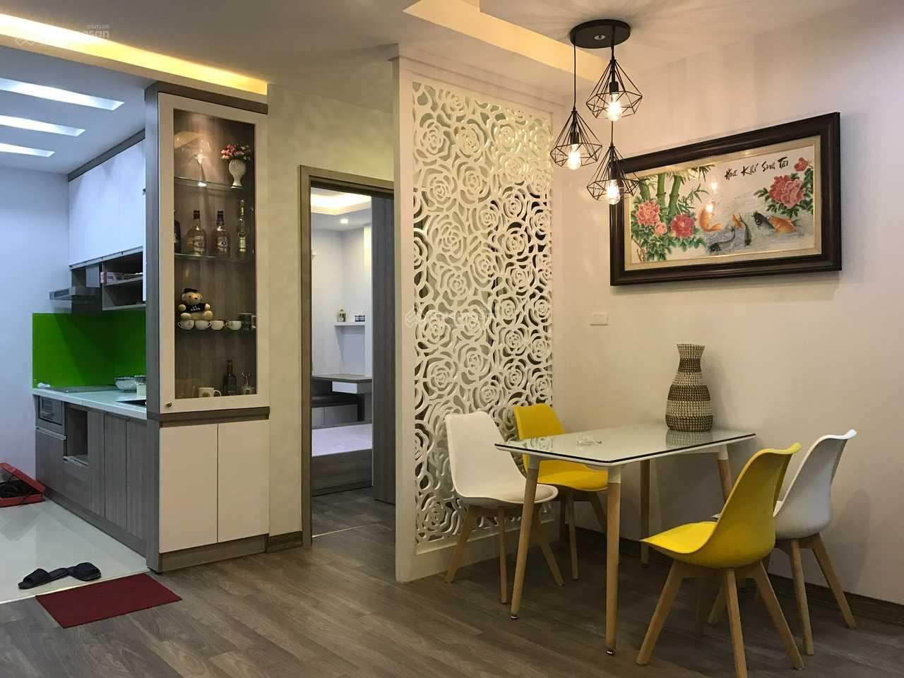 Bán cắt lỗ căn hộ 2 phòng ngủ toà CT2B KĐT Nghĩa Đô hướng Nam đủ đồ tầng cao diện tích 70m2 2