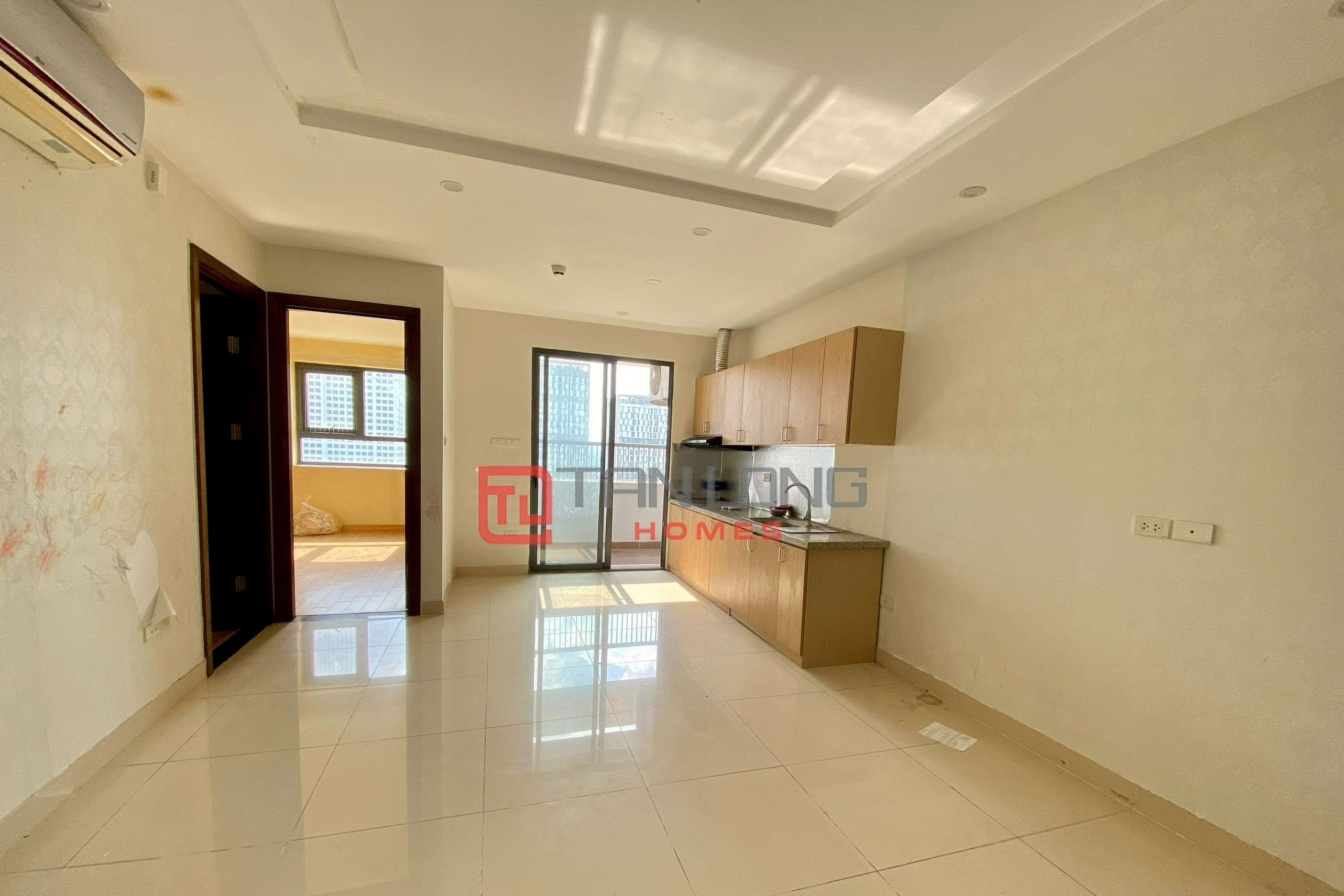 BÁN GẤP: Căn 2PN/68m2 đồ cơ bản, có sổ đỏ tại N04A Ngoại Giao Đoàn 1