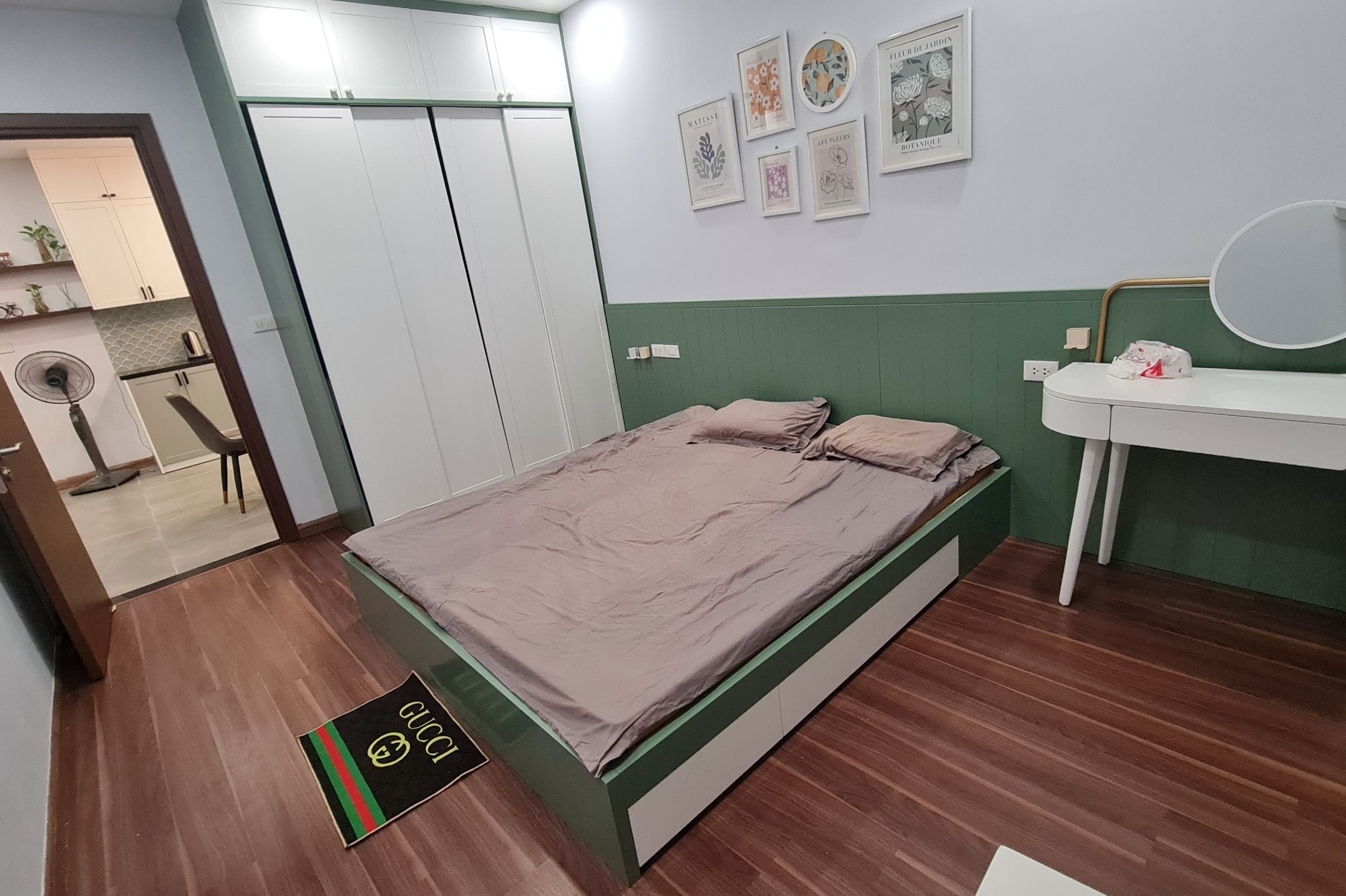 Bán nhanh căn 3 ngủ 101.5m2 tầng cao, đồ liền tường tòa N01T5 Ngoại Giao Đoàn 4