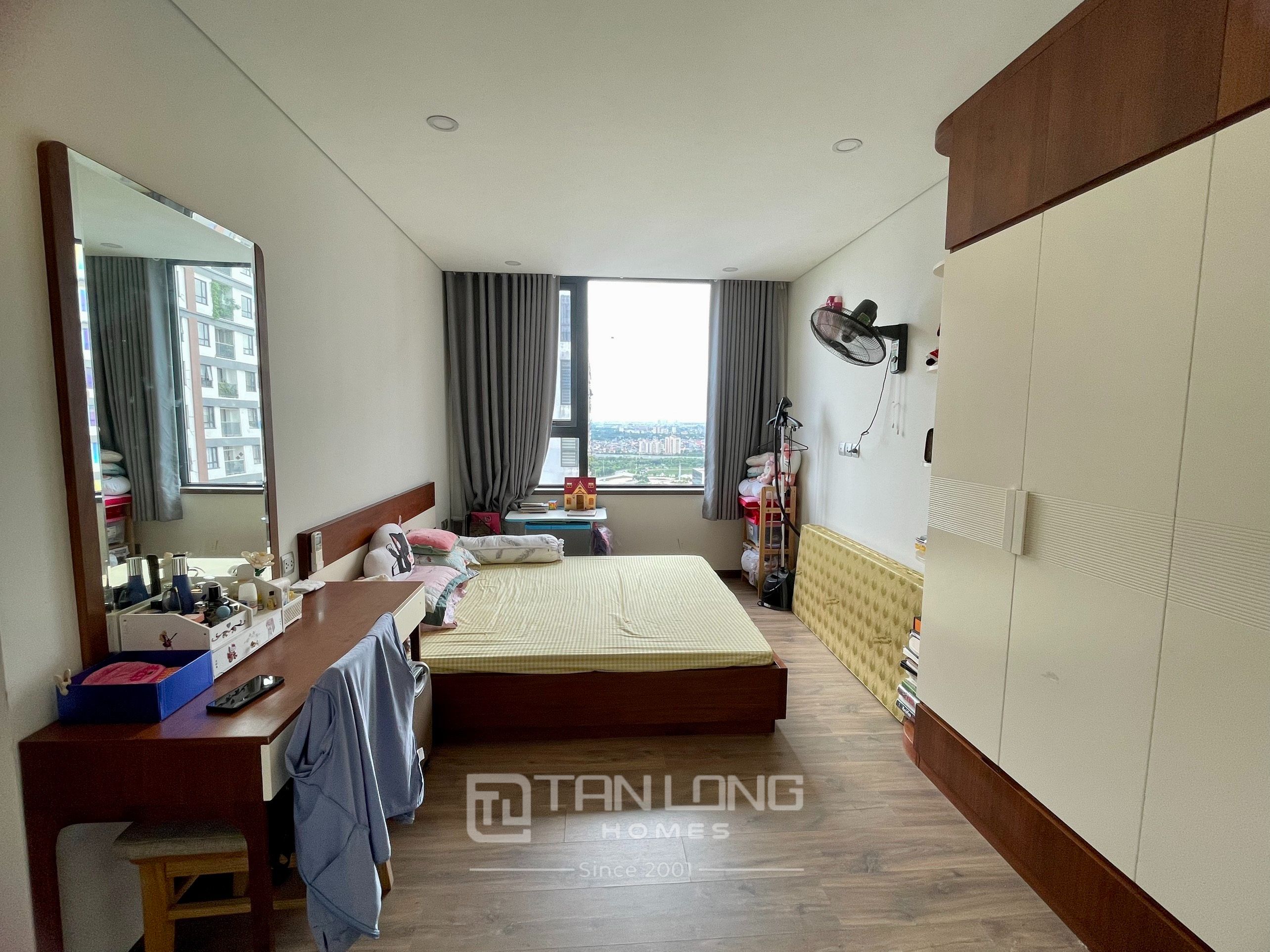Bán nhanh căn 3PN/110m2 tầng trung full đồ tại N01T4 Ngoại Giao Đoàn 5