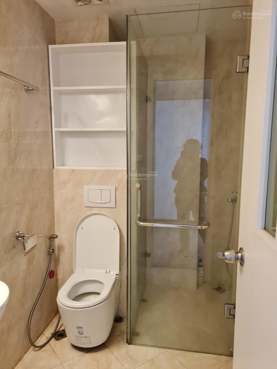 Bán nhanh căn góc 2 phòng ngủ tầng cao diện tích 68m2 đủ đồ toà CT1B KĐT Nghĩa Đô 4
