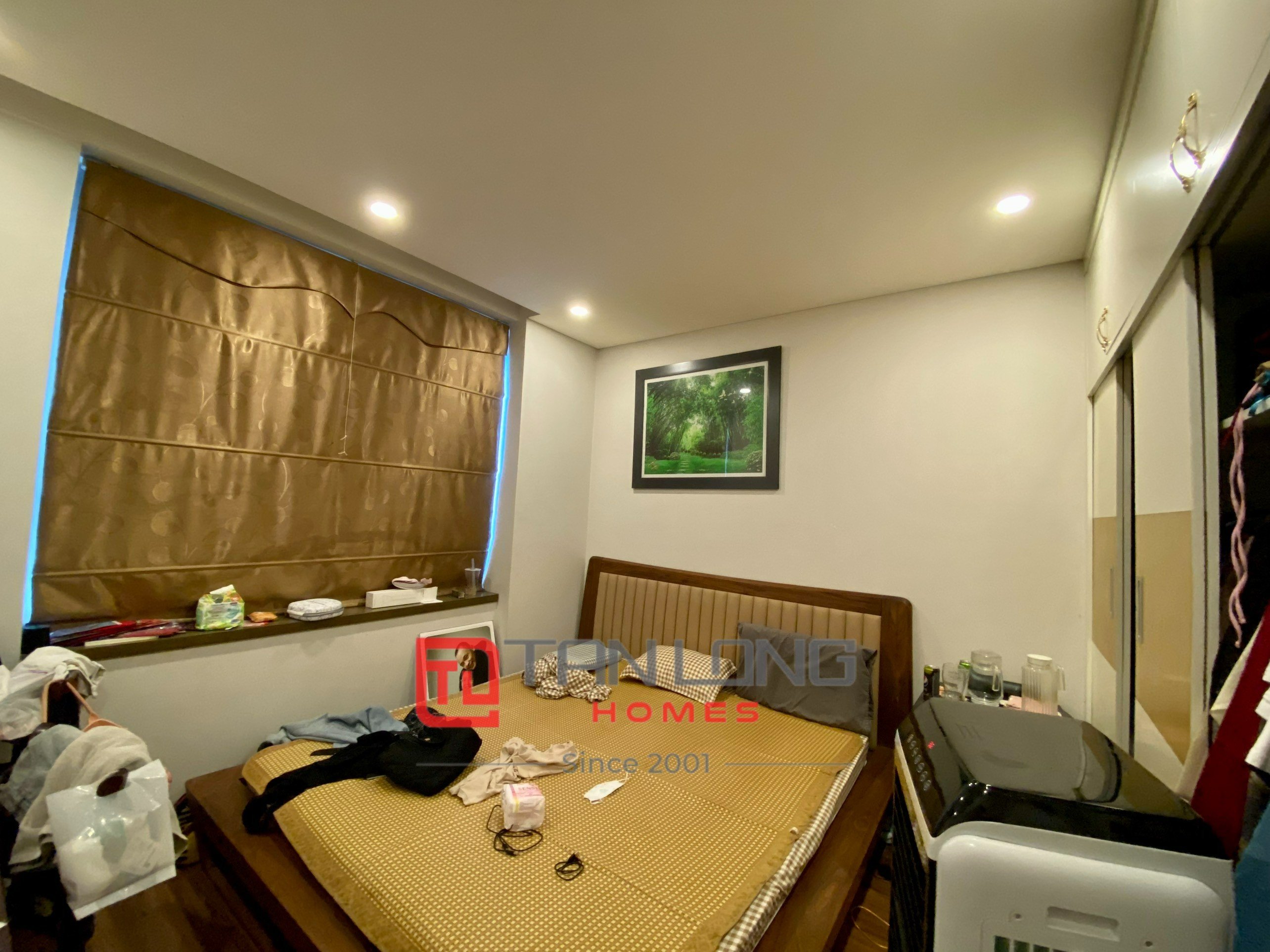 Bán nhanh căn hộ 2 ngủ 86,8m2 full đồ, có sổ đỏ tại N03T2 Ngoại Giao Đoàn 6