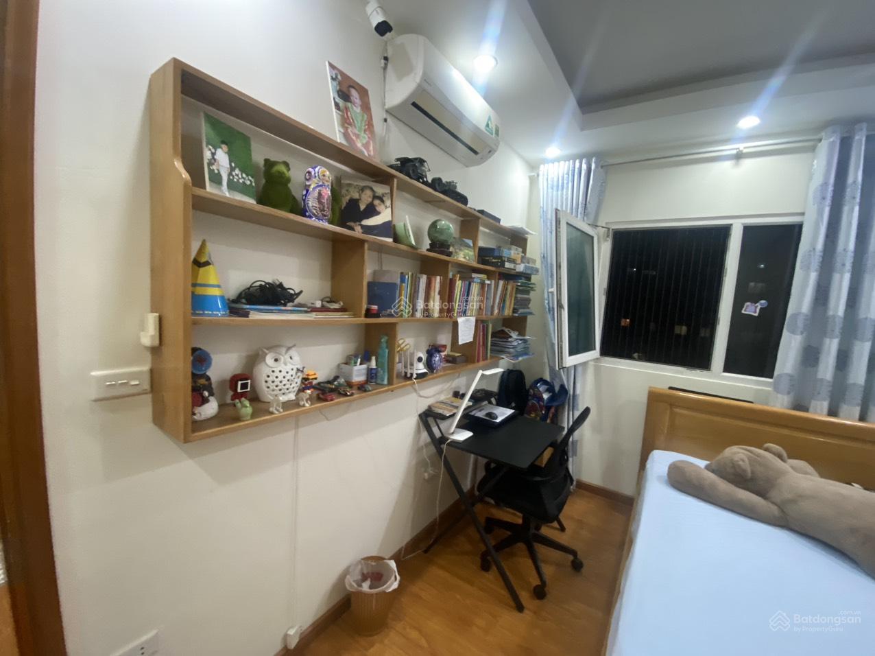 Bán nhanh căn hộ 2 phòng ngủ KĐT Nghĩa Đô diện tích 68m2 tầng cao view thoáng full đồ mới 2