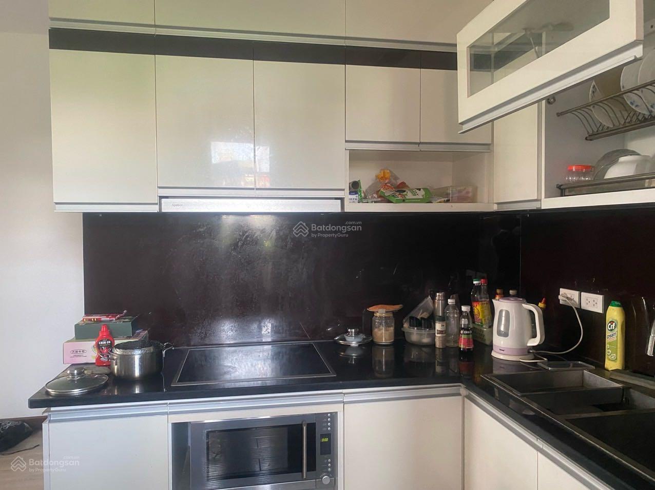Bán nhanh căn hộ 2 phòng ngủ KĐT Nghĩa Đô diện tích 68m2 tầng cao view thoáng full đồ mới 4
