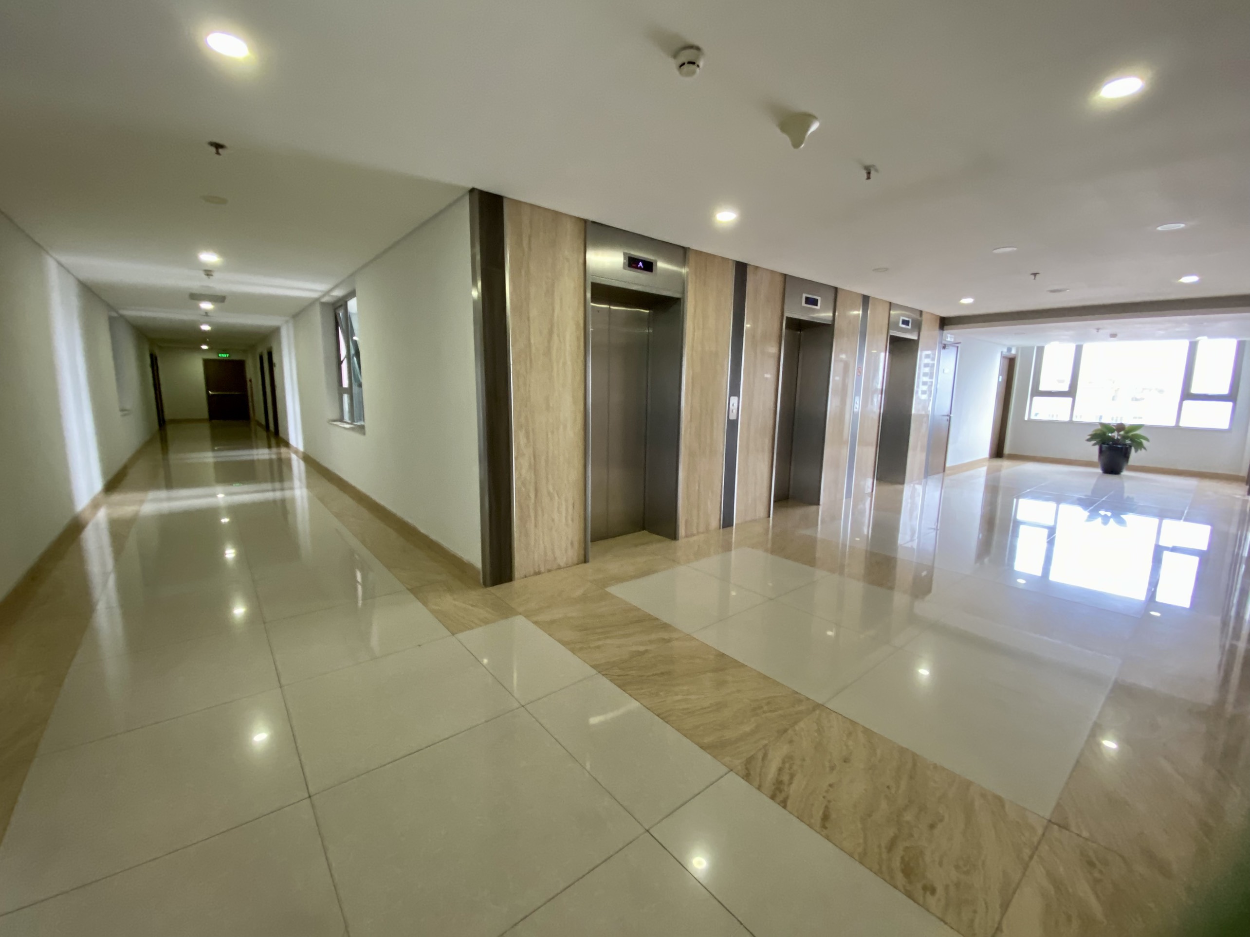 Cần bán căn 3 ngủ 114,3m2 tầng cao view công viên tòa N03T2 Ngoại Giao Đoàn 13