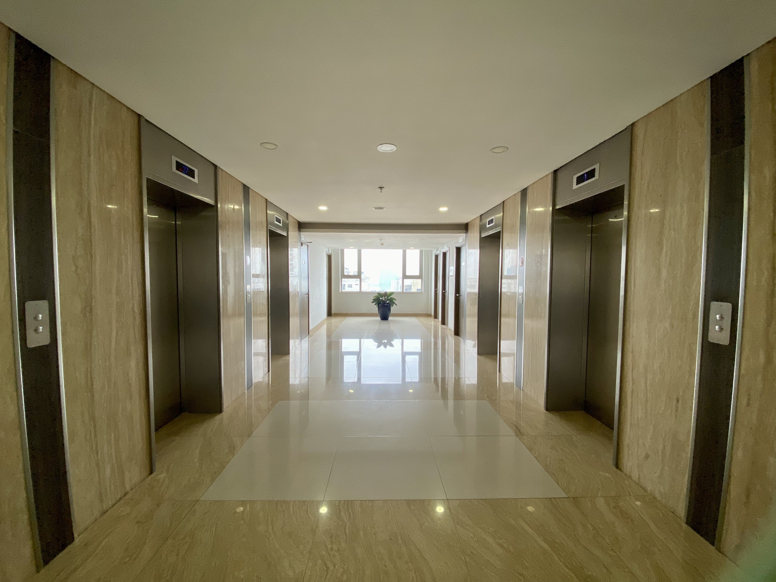 Cần bán căn 3 ngủ 114,3m2 tầng cao view công viên tòa N03T2 Ngoại Giao Đoàn 14