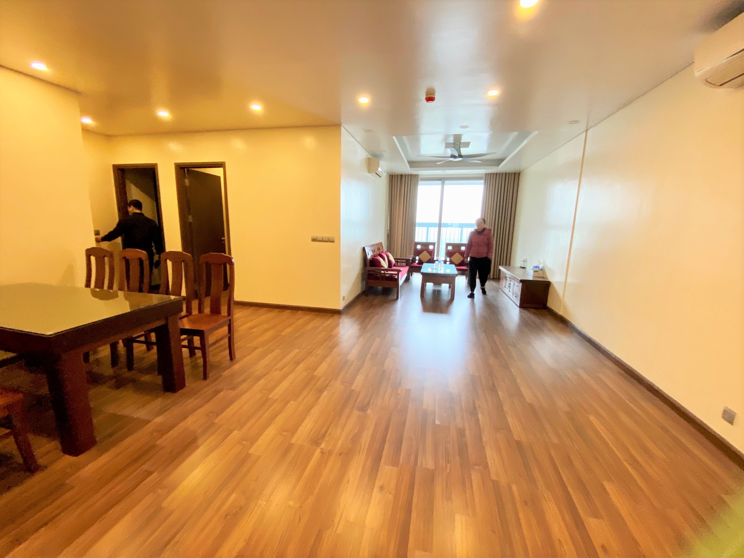 Cần bán căn 3 ngủ 114,3m2 tầng cao view công viên tòa N03T2 Ngoại Giao Đoàn 2