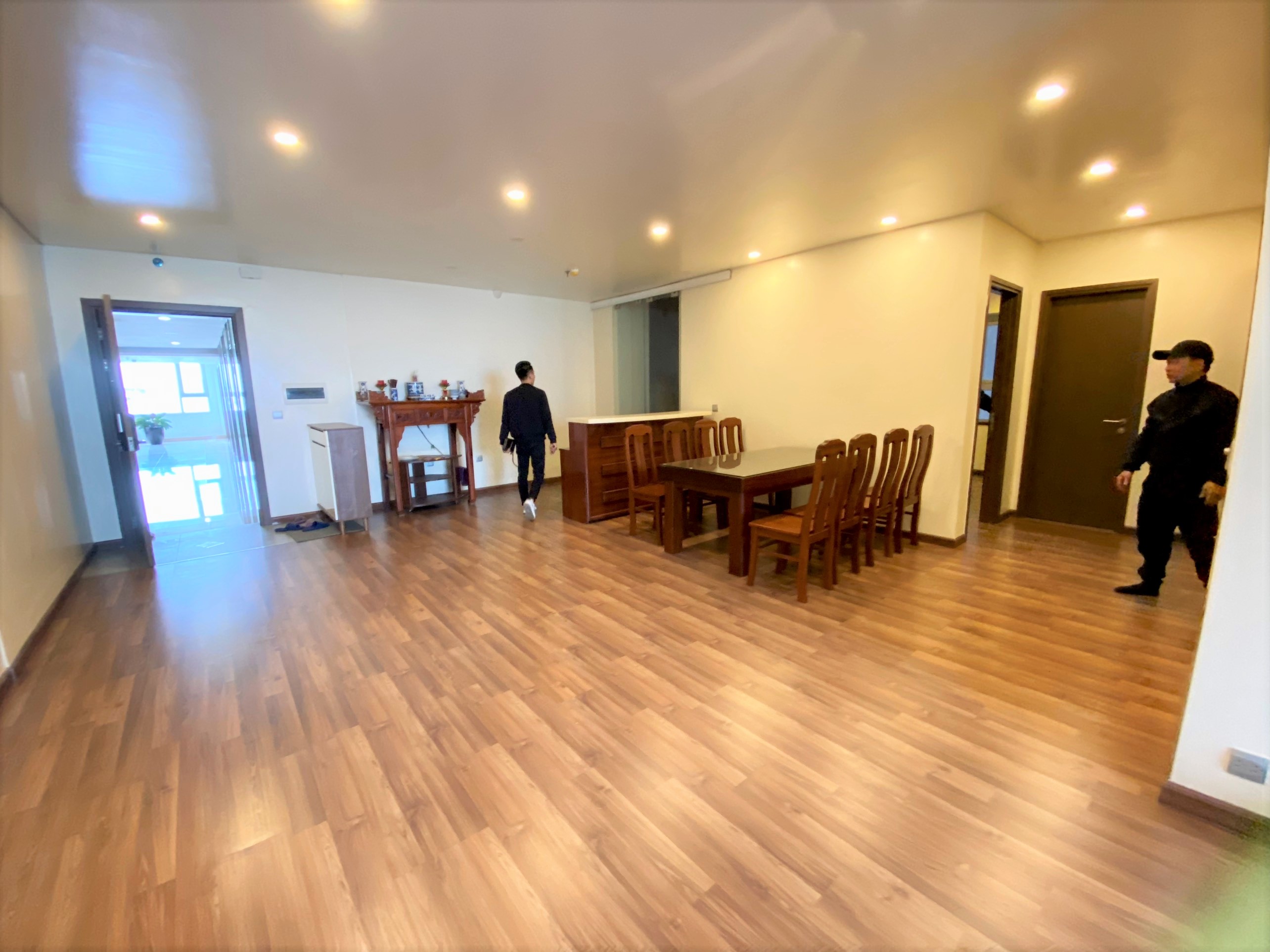 Cần bán căn 3 ngủ 114,3m2 tầng cao view công viên tòa N03T2 Ngoại Giao Đoàn 3