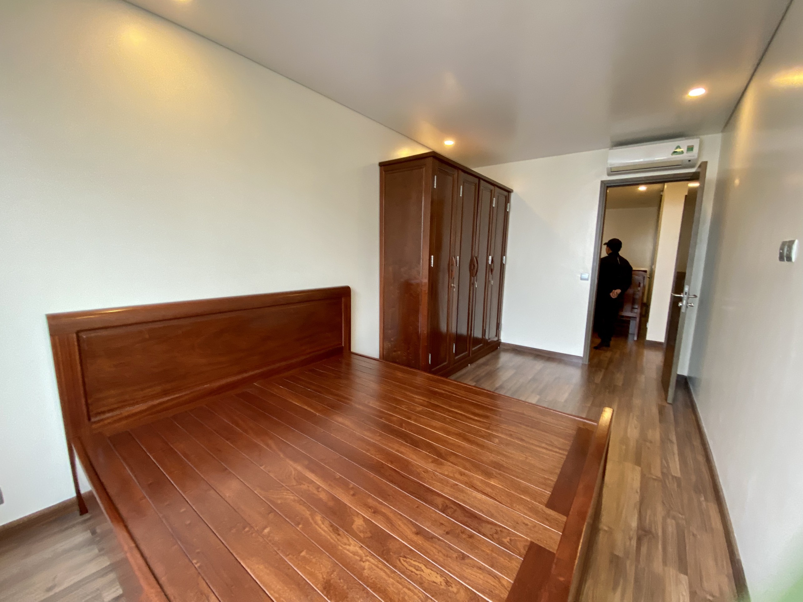 Cần bán căn 3 ngủ 114,3m2 tầng cao view công viên tòa N03T2 Ngoại Giao Đoàn 4