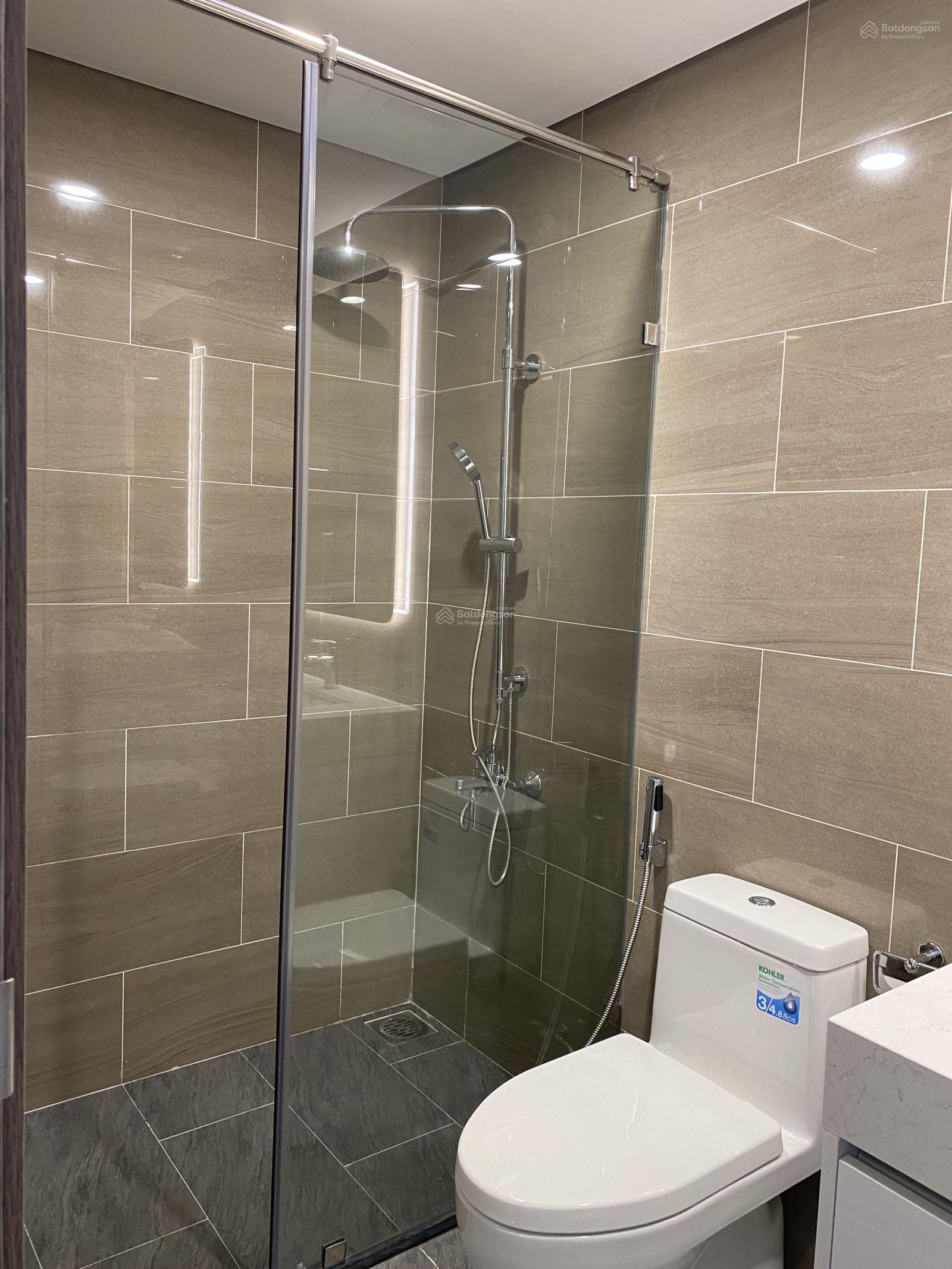 Cần cho thuê căn hộ 2 phòng ngủ full đồ diện tích 70m2, tầng cao view thoáng toà CT2B KĐT Nghĩa Đô 3