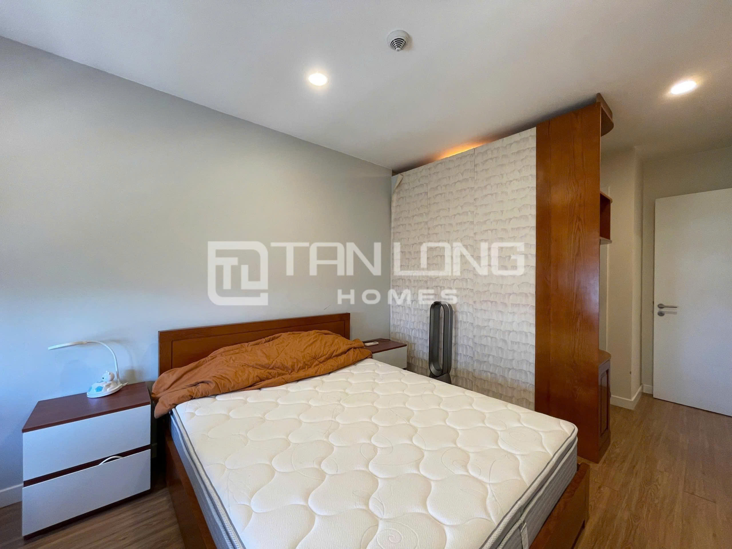 Căn hộ 2 ngủ 96m2 tòa Kosmo Tây Hồ view city cần bán 4