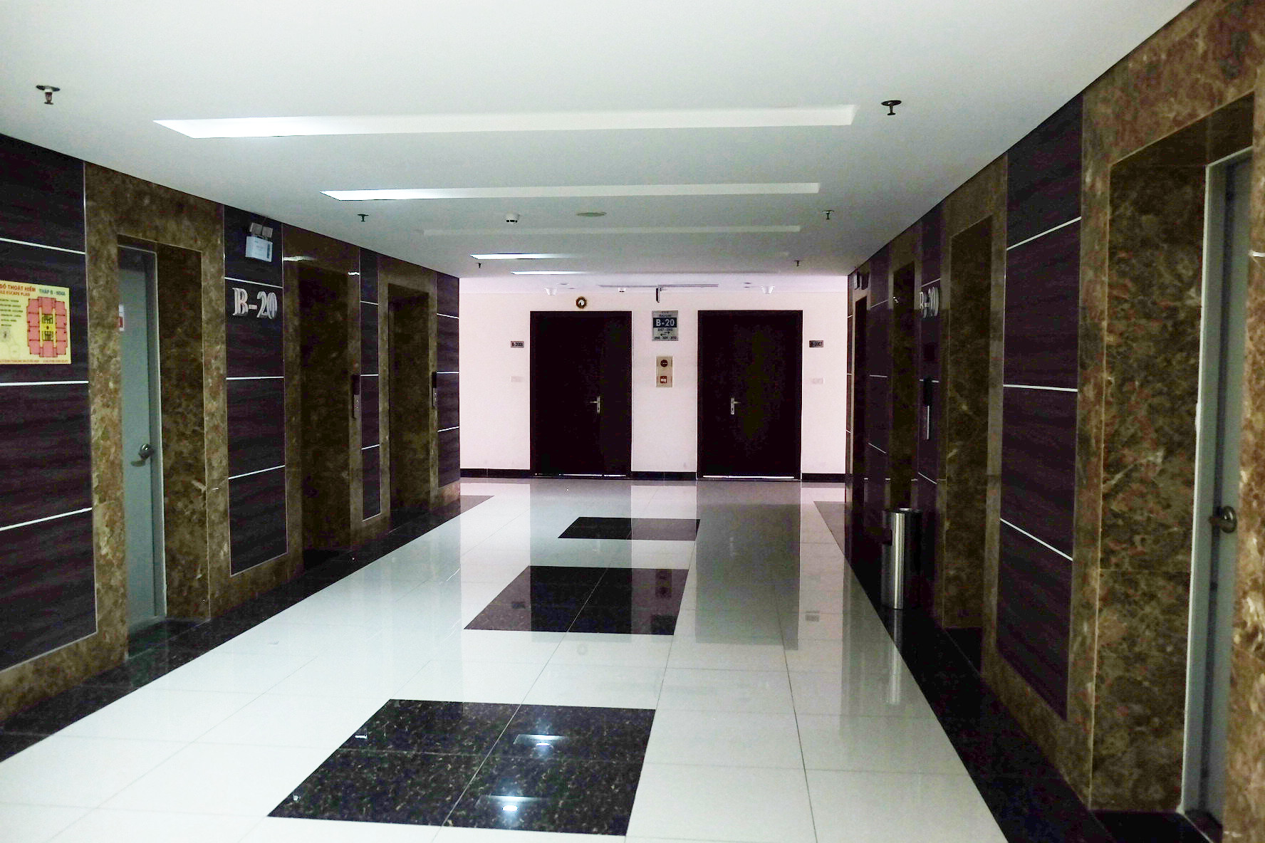 Căn hộ 2 ngủ full đồ, view Hồ Tây, cho thuê chỉ 13 triệu/1 tháng tòa N04A chung cư Ngoại Giao Đoàn 7