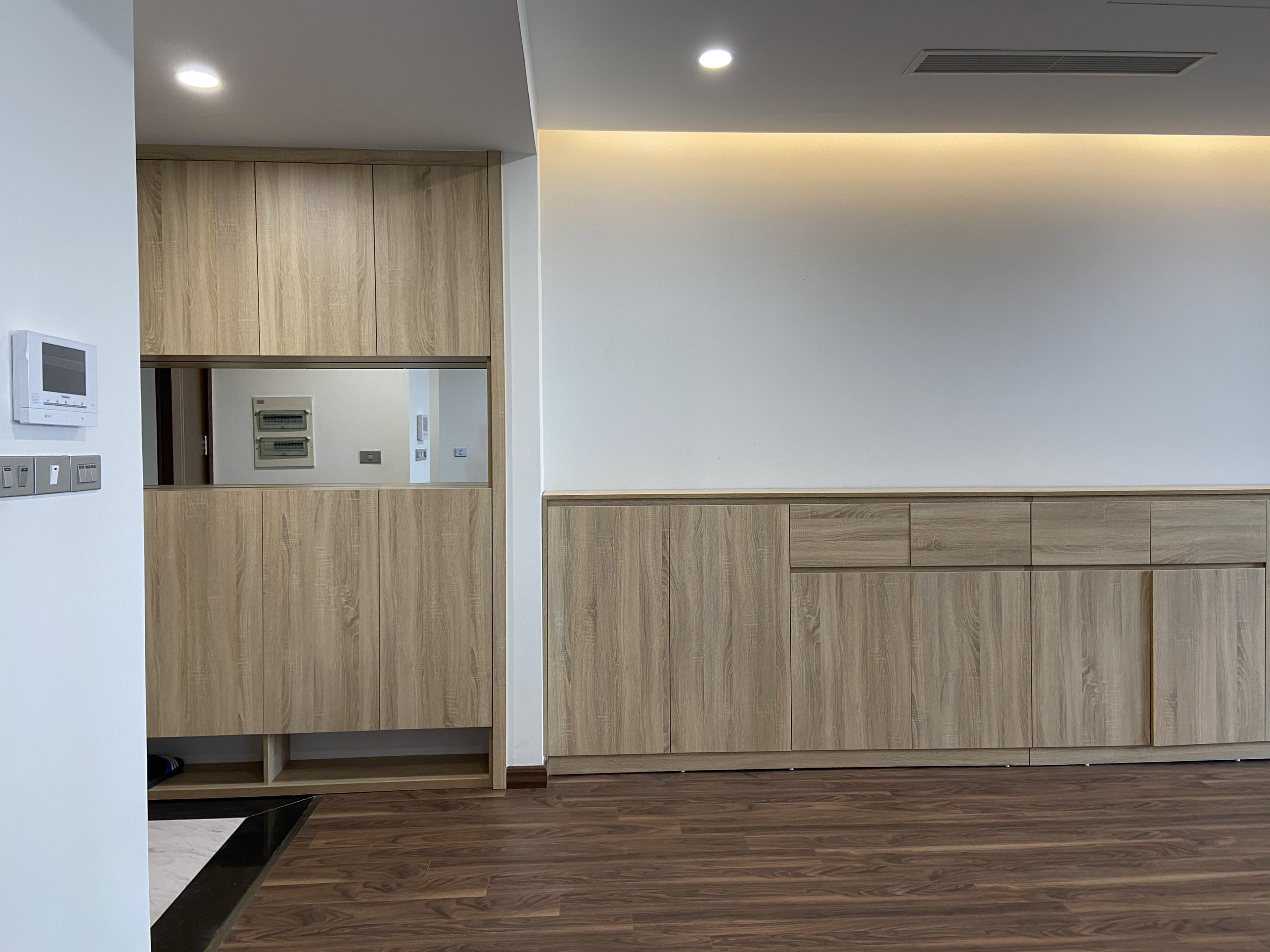 Cần tiền bán gấp căn 3 ngủ 131m2 full đồ view thoáng tòa N03T4 Ngoại Giao Đoàn 4