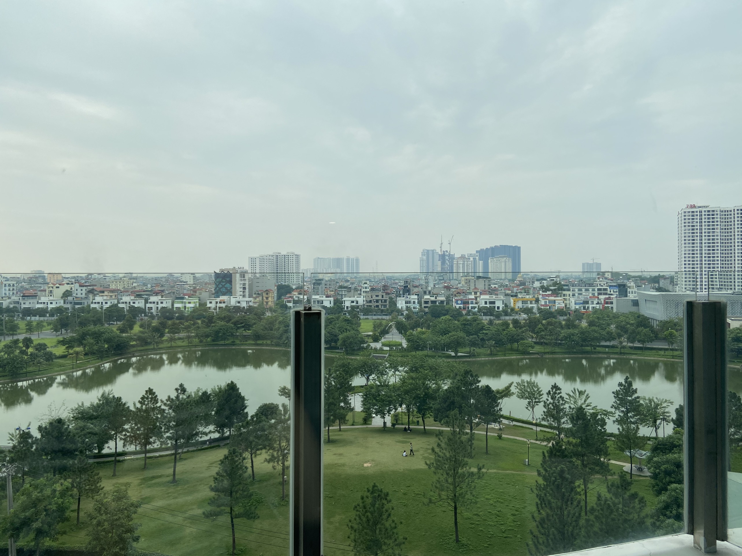 Cần tiền bán gấp căn 3 ngủ 131m2 full đồ view thoáng tòa N03T4 Ngoại Giao Đoàn 8
