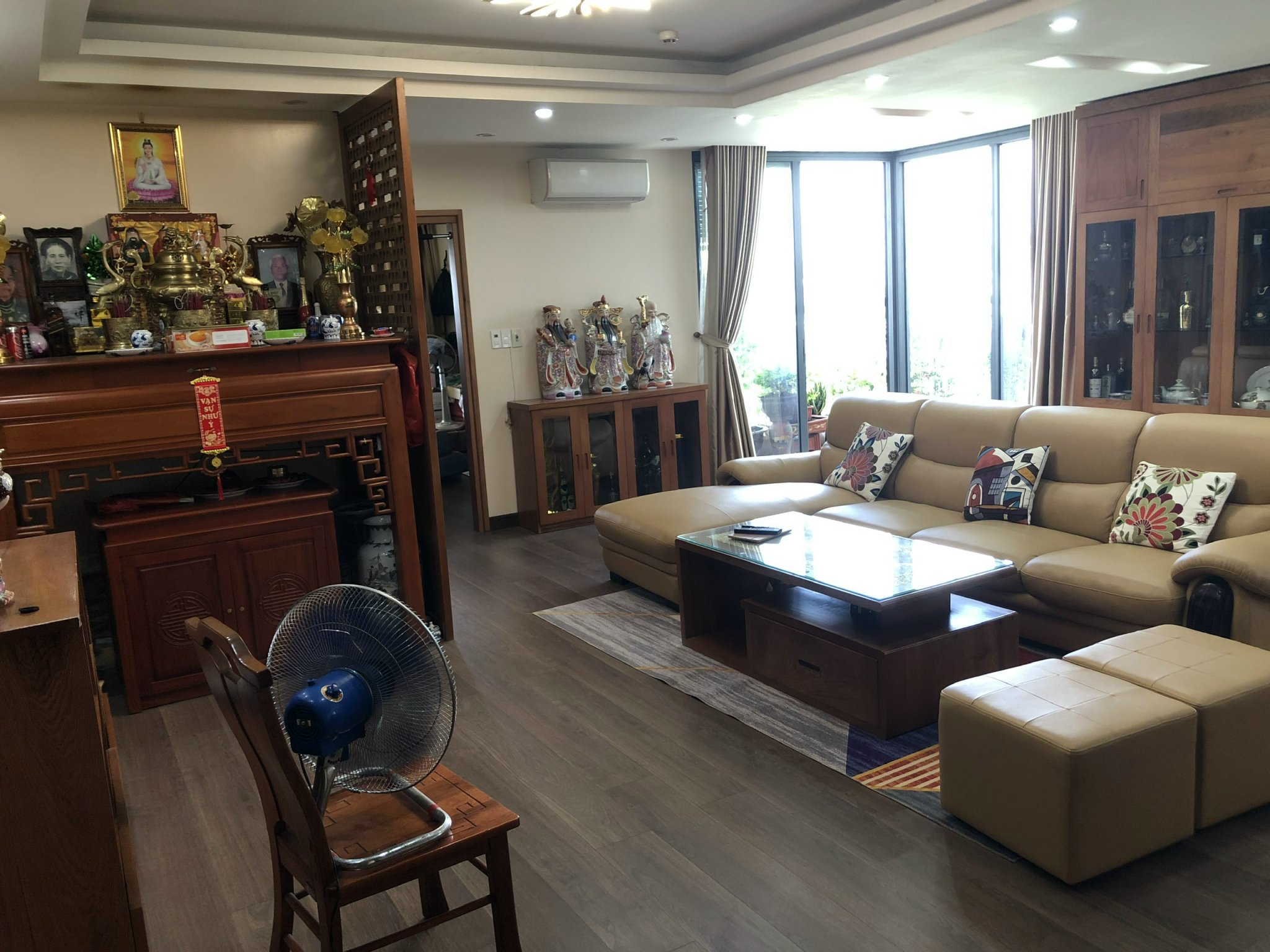 Chính chủ bán căn hộ 3PN tòa N01T5 tầng cao view hồ Tây cực thoáng 2
