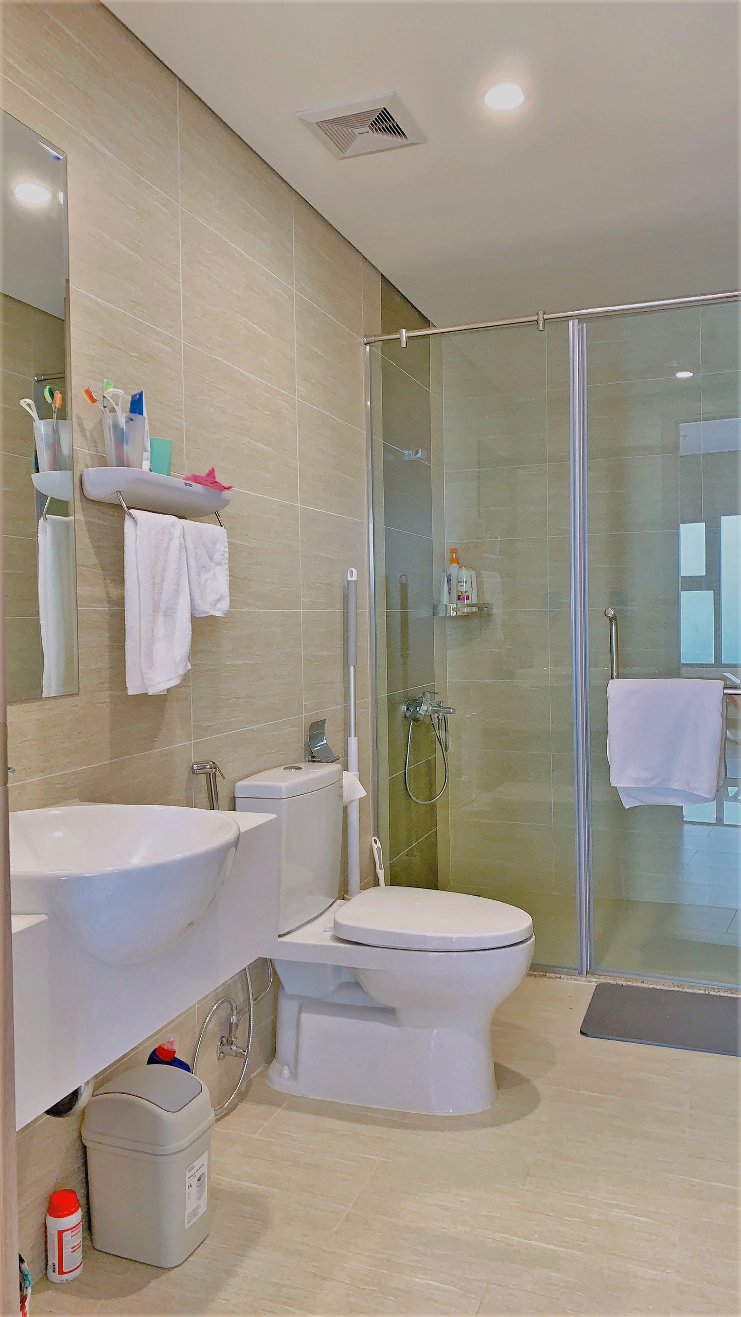 Chính chủ cho thuê căn 2 ngủ 73m2 tòa A3 An Bình City, sẵn nhà ở luôn 8