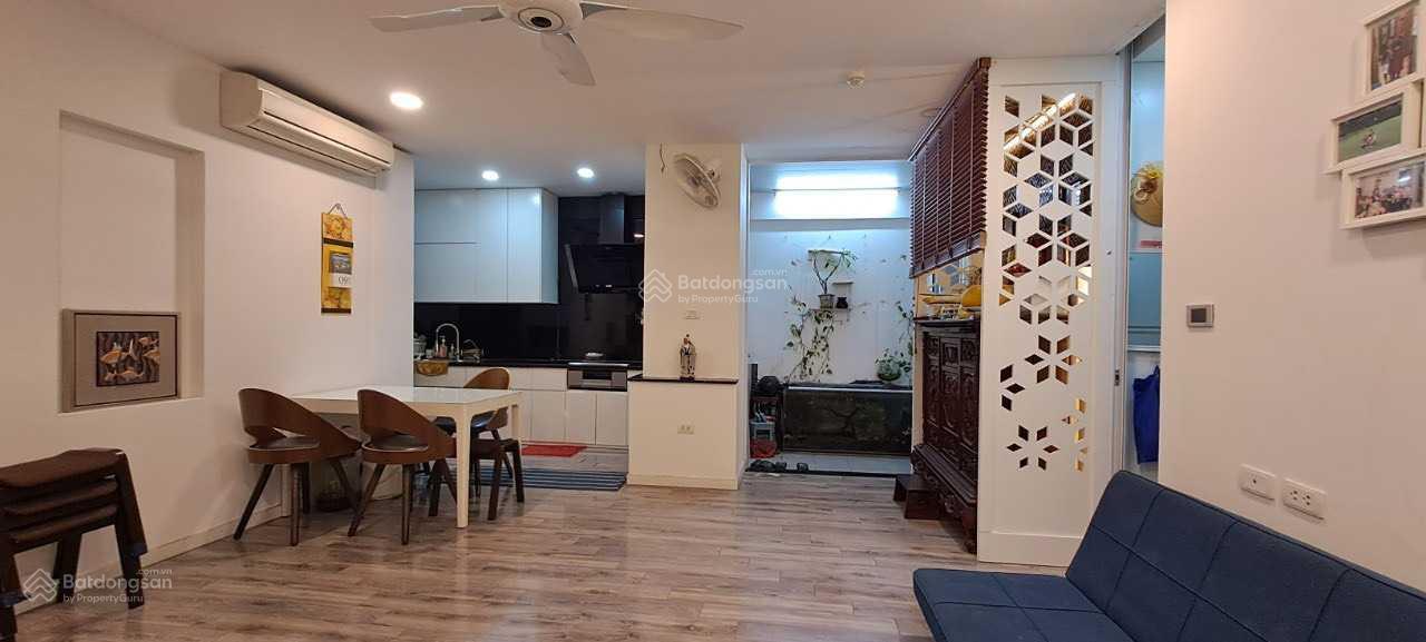 Chính chủ gửi bán căn hộ 3 phòng ngủ diện tích 102m2 full đồ tầng cao view hồ toà A1 Green Stars 2