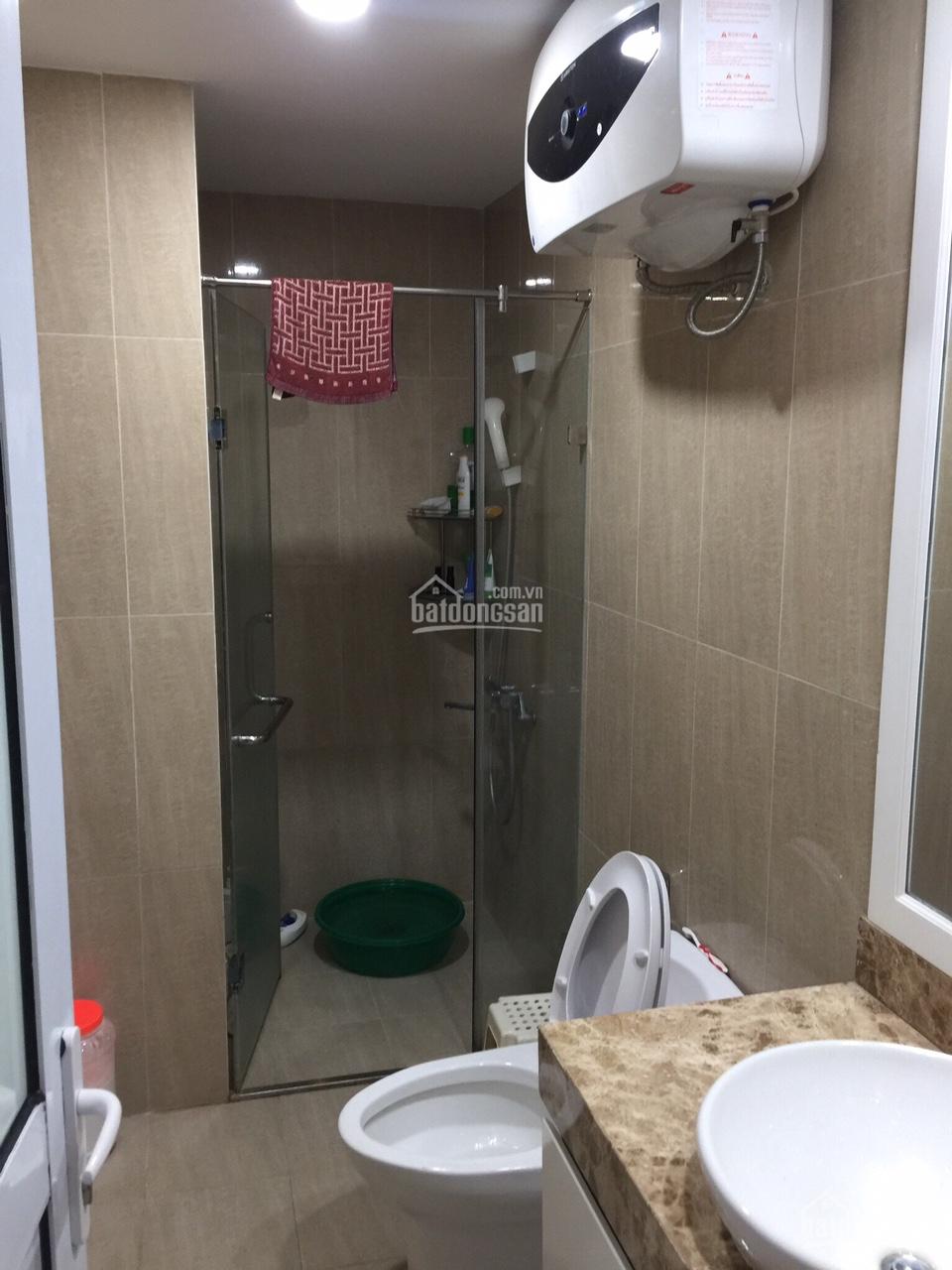 Chính chủ không ở muốn cho thuê căn hộ 2 phòng ngủ full đồ toà B6 Green Stars diện tích 60m2 tầng thấp view nội khu 4
