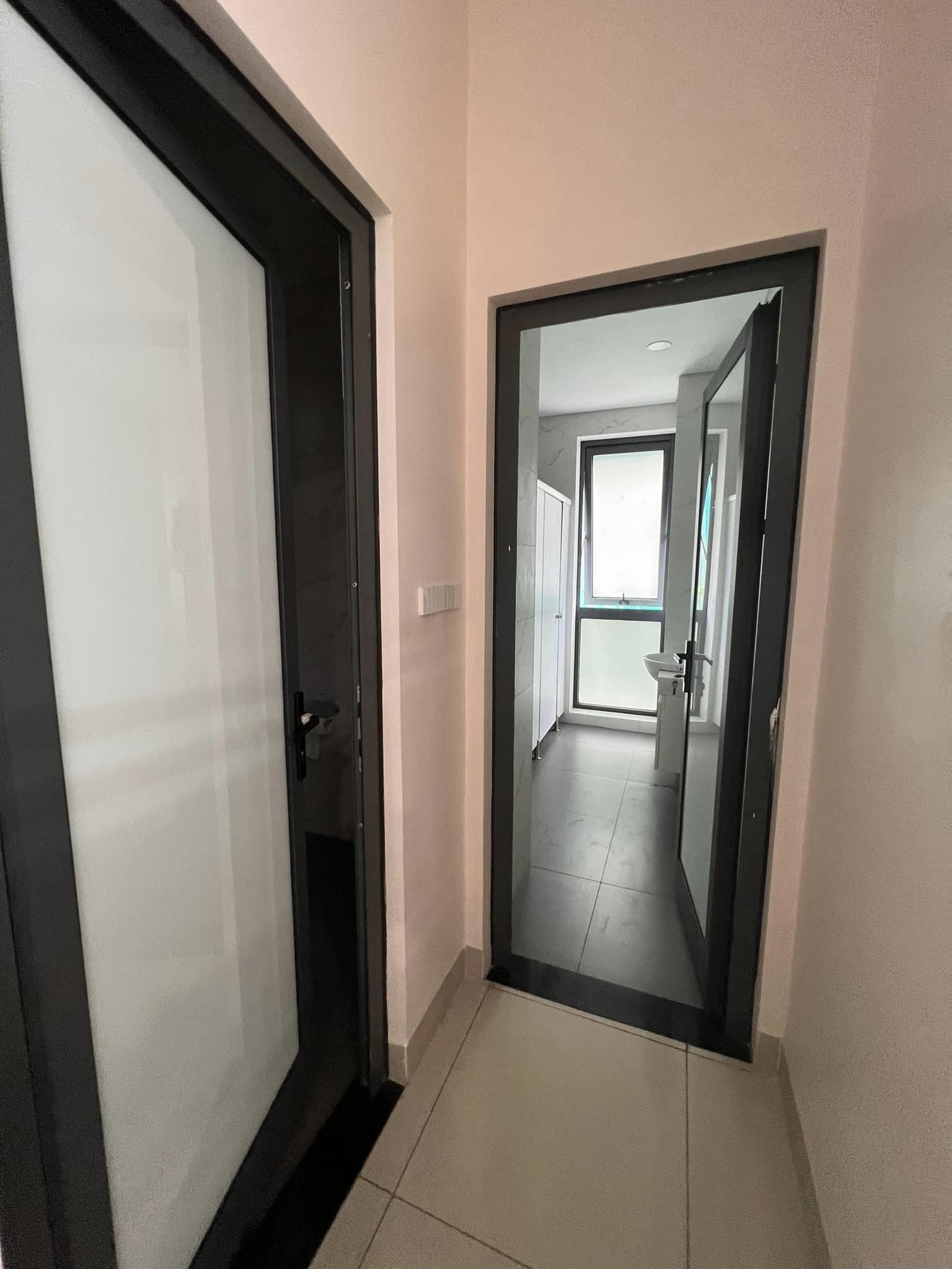 Cho thuê biệt thự đơn lập 450m2 hoàn thiện full đồ đẹp tại khu Ngoại Giao Đoàn 4