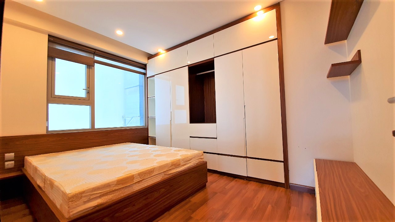 Cho thuê căn 2PN toà N03T2 Ngoại giao đoàn, view Cầu Nhật Tân 5