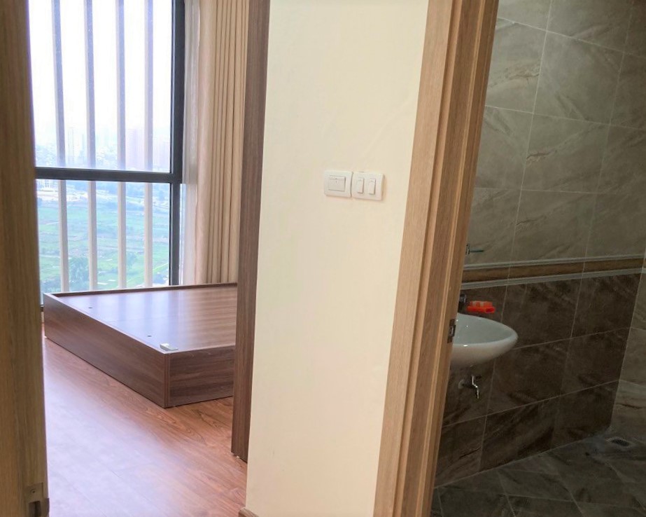 Cho thuê căn 2PN/95m2 full đồ tầng trung view thoáng tòa N04B Ngoại Giao Đoàn 4