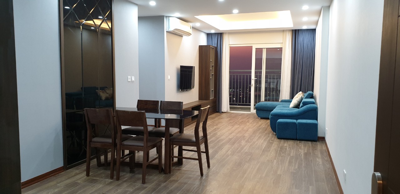Cho thuê căn 3 ngủ 101m2 full đồ tầng cao view thoáng tòa N02T3 Ngoại Giao Đoàn 2