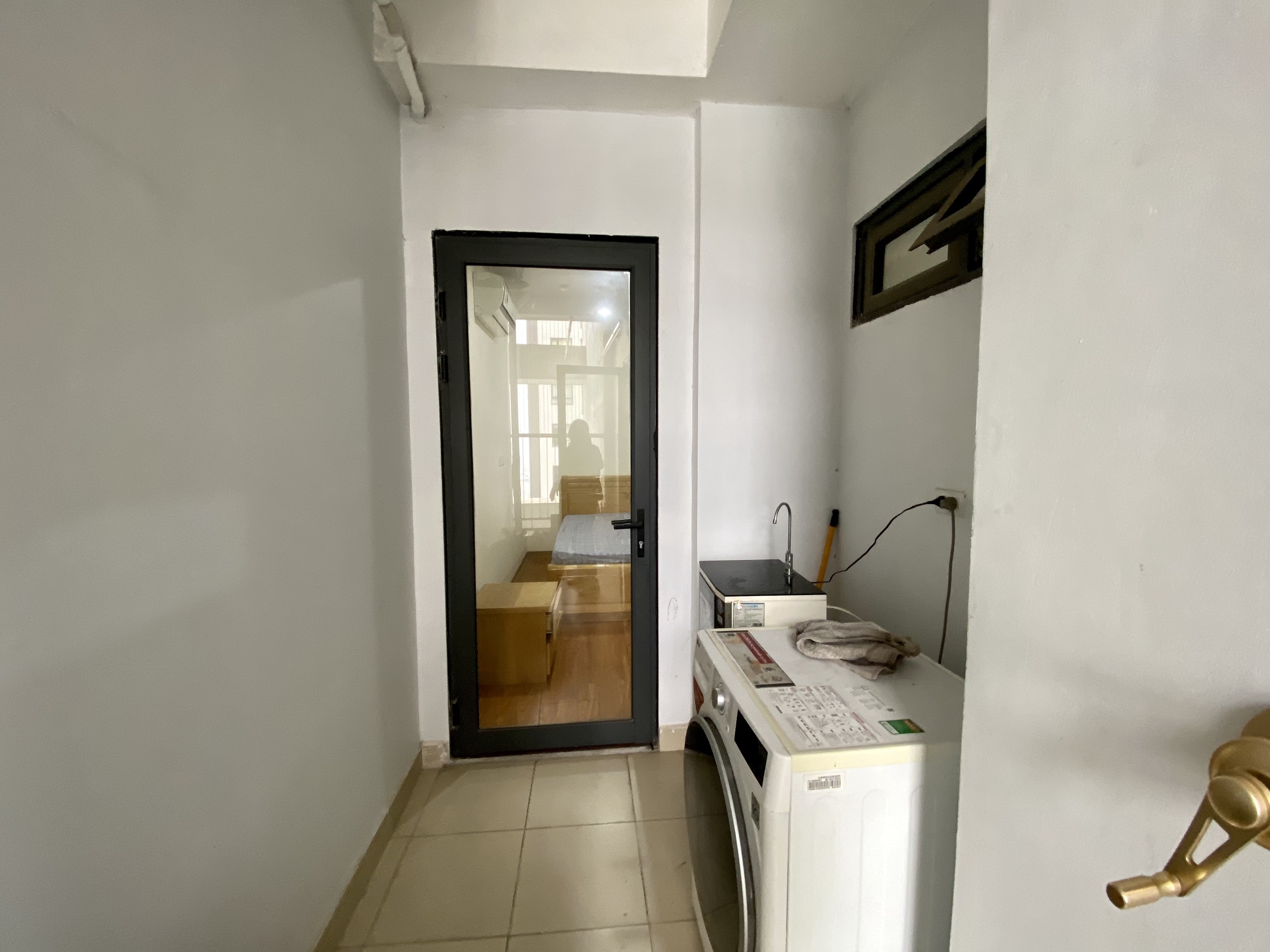 Cho thuê căn 3 ngủ 109m2 tầng trung full đồ tại N01T3 Ngoại Giao Đoàn 13