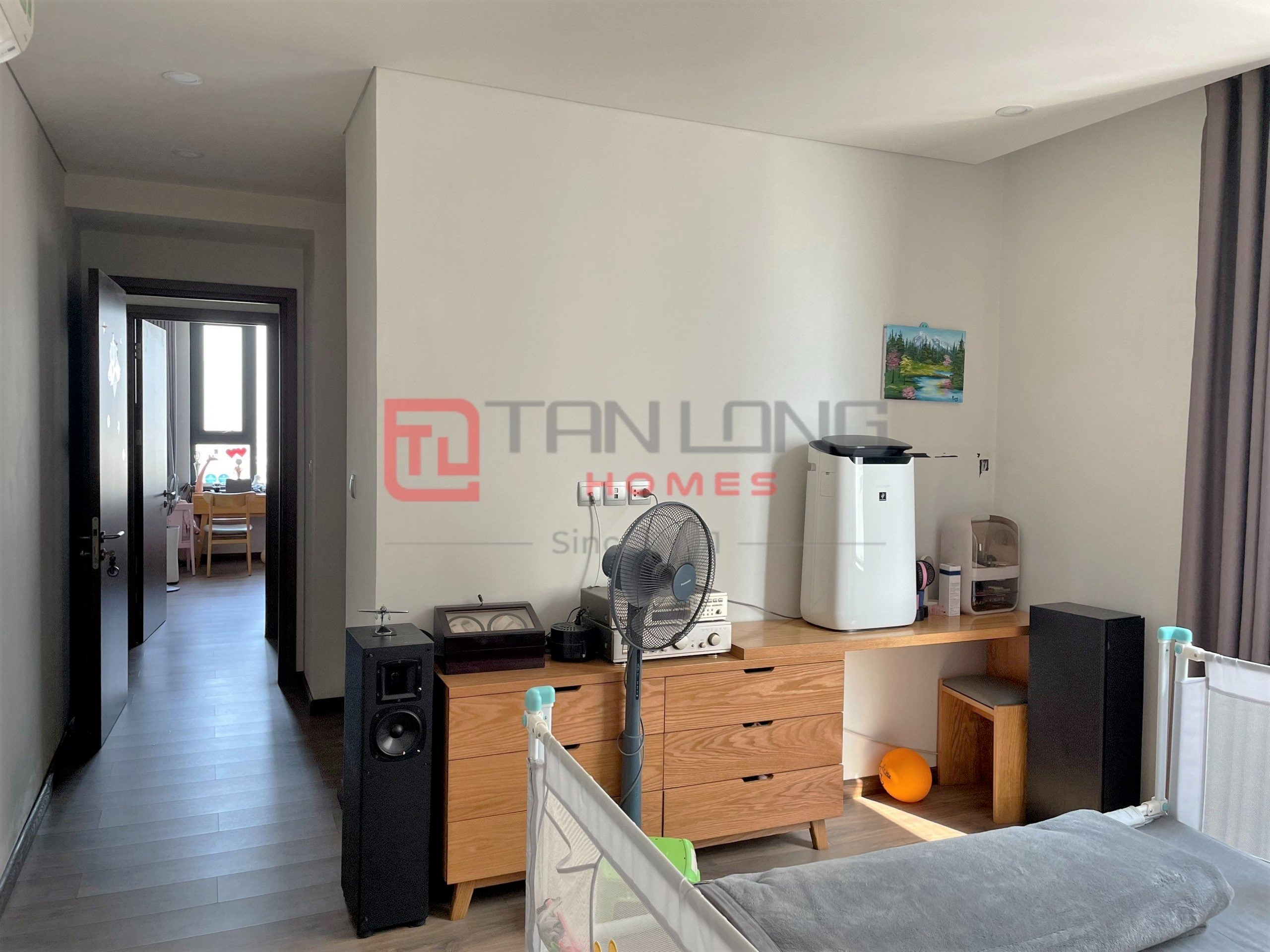 Cho thuê căn 3 ngủ 122m2 full đồ, logia rộng, view hồ tòa N01T4 Ngoại Giao Đoàn 2