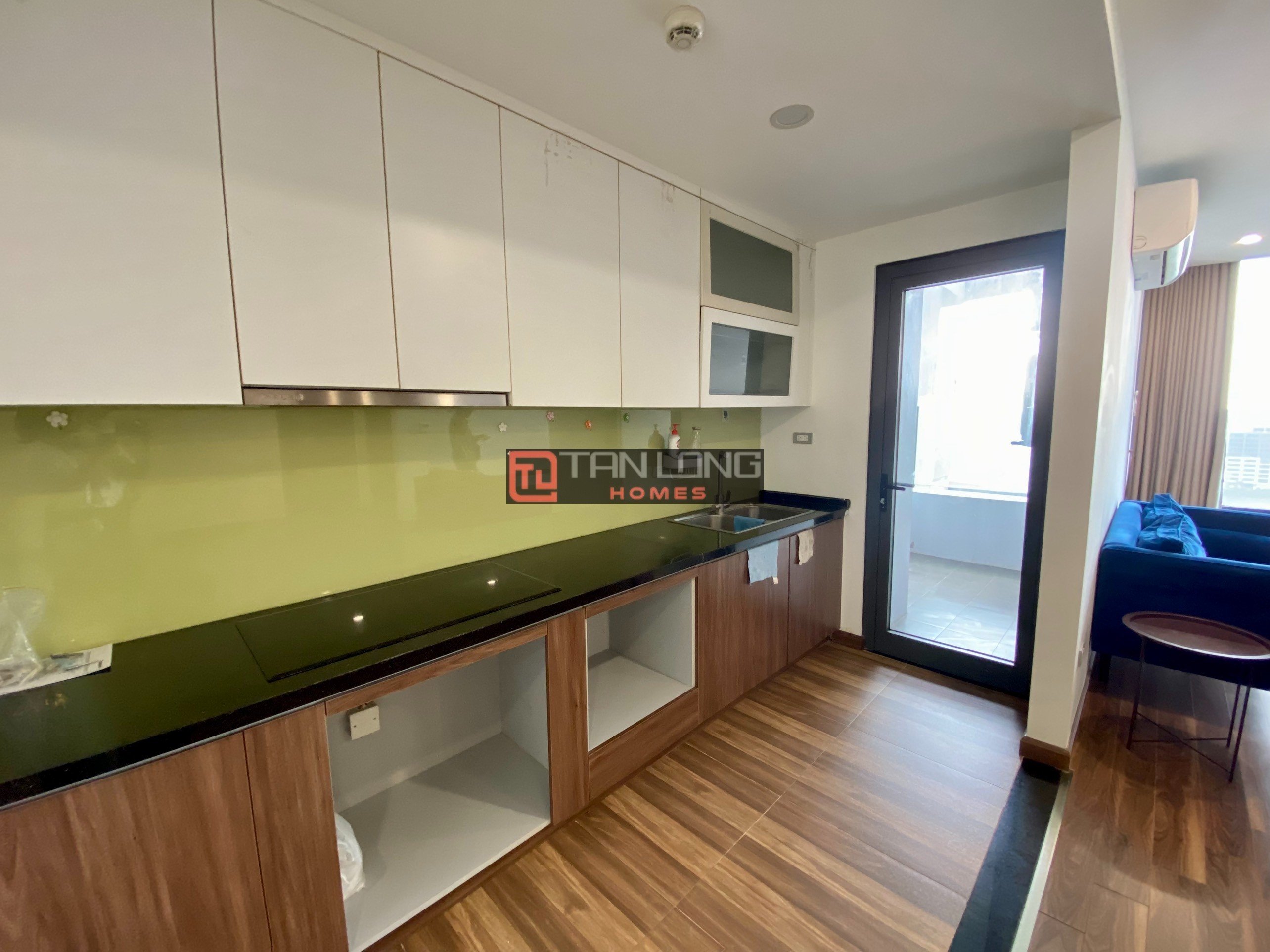 Cho thuê căn 3 ngủ 93.3m2 full đồ cơ bản view thoáng mát N01T8 Ngoại Giao Đoàn 7