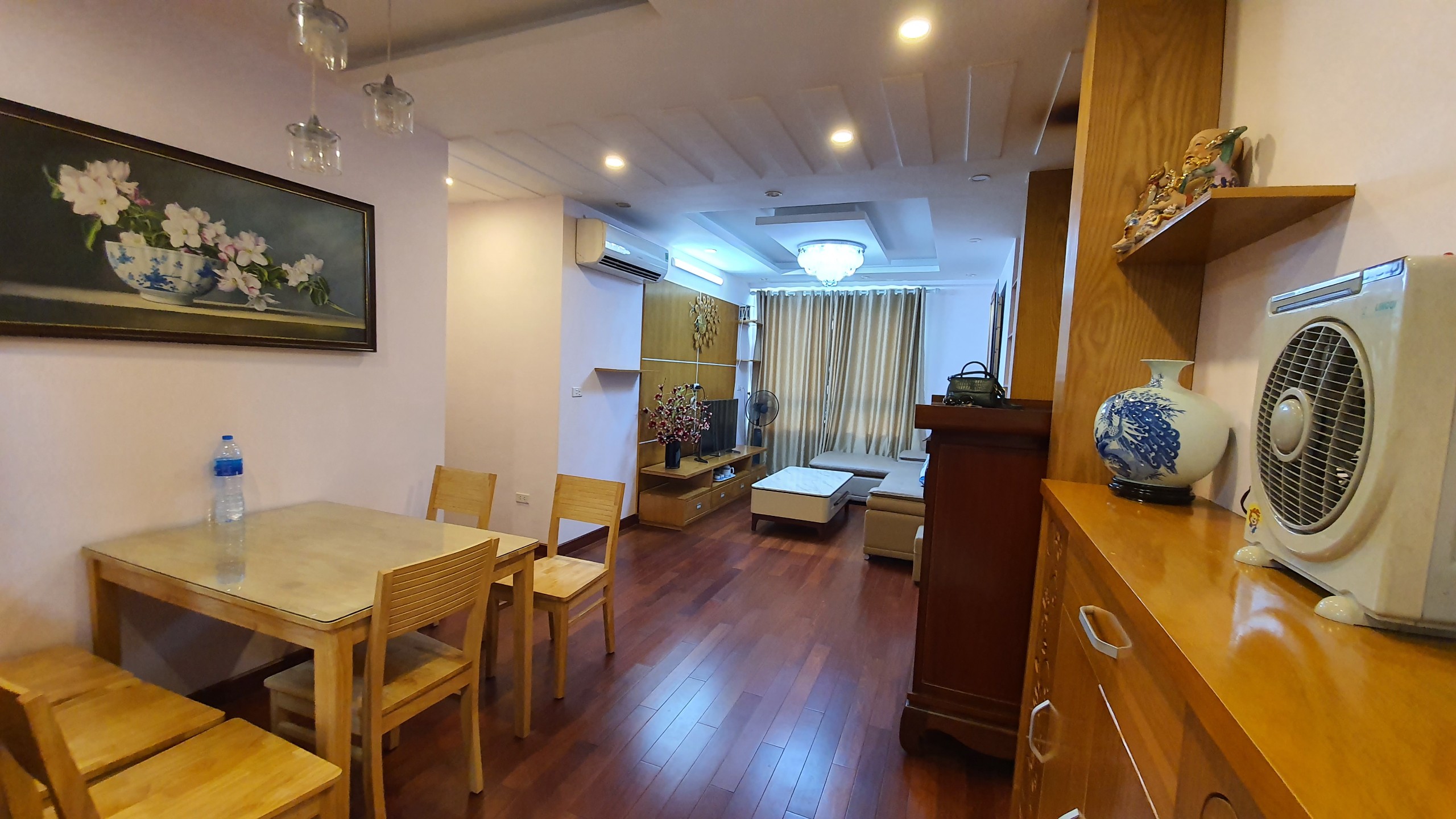 Cho thuê căn 3Pn tầng trung tòa N03 T1, view Hồ. 1