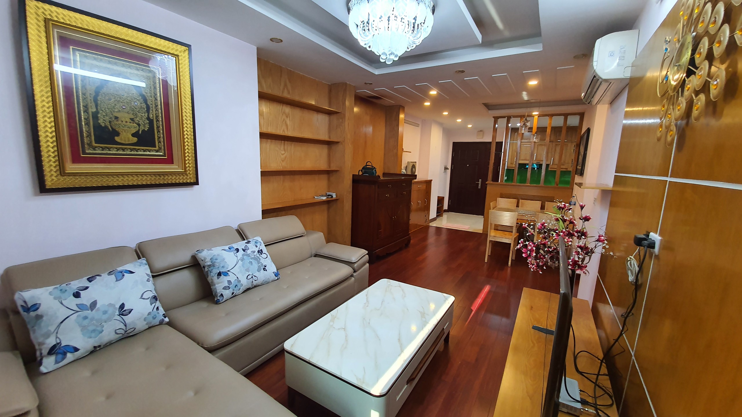 Cho thuê căn 3Pn tầng trung tòa N03 T1, view Hồ. 2