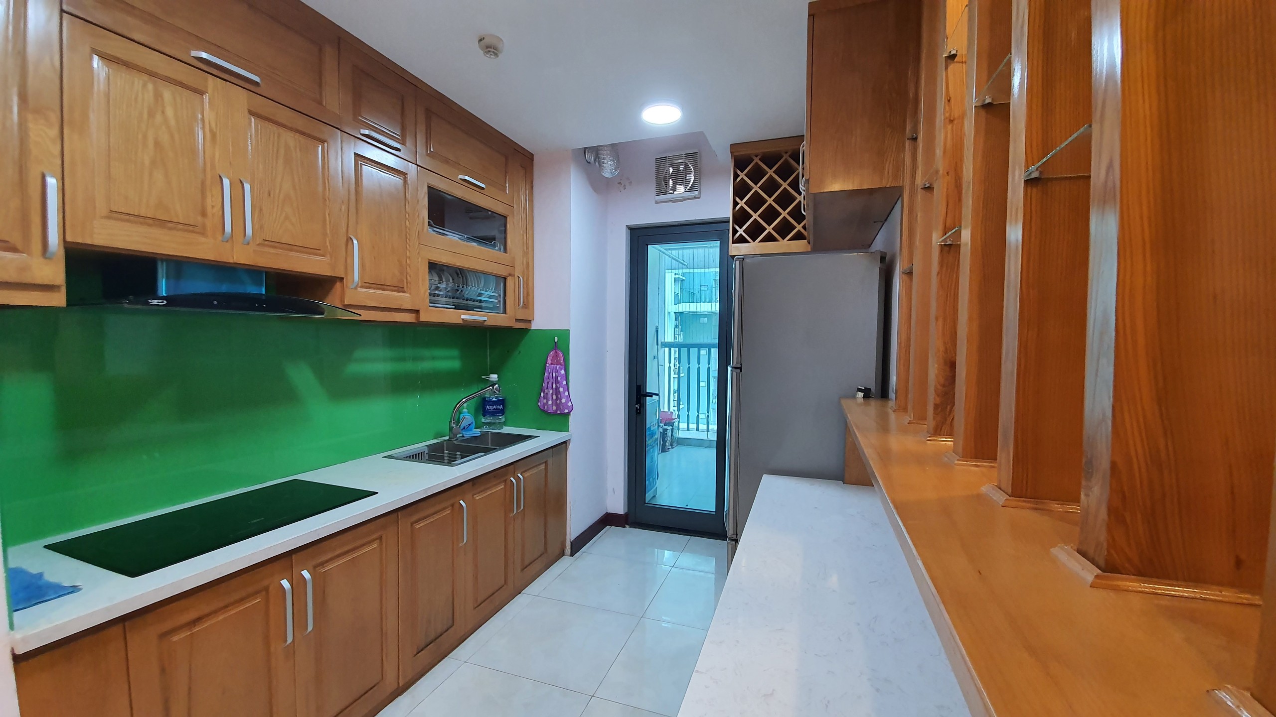 Cho thuê căn 3Pn tầng trung tòa N03 T1, view Hồ. 3