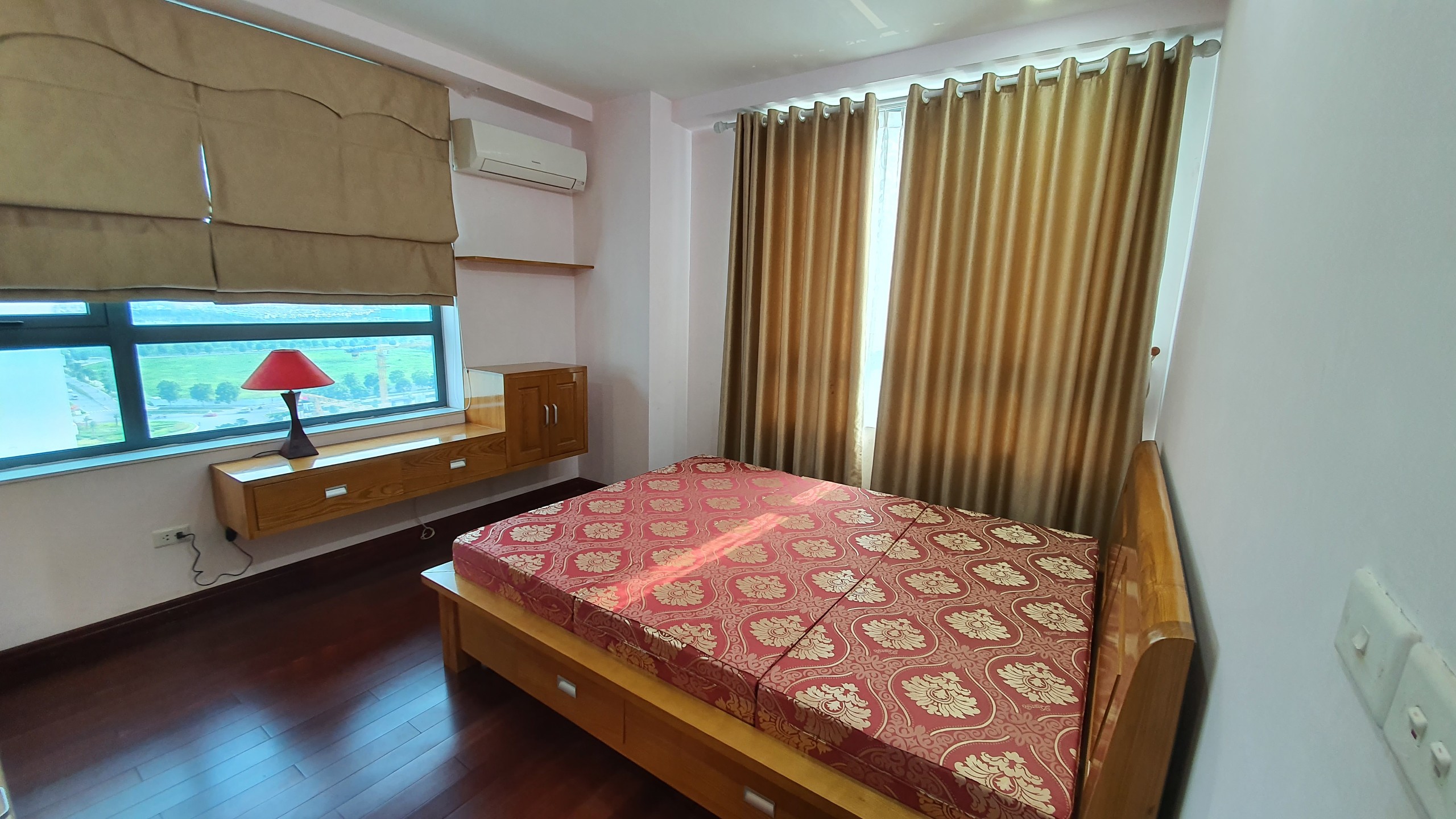 Cho thuê căn 3Pn tầng trung tòa N03 T1, view Hồ. 7