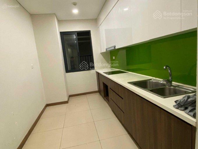 Cho thuê căn góc 3 phòng ngủ B6 Green Stars Phạm Văn Đồng hướng Đông Nam tầng cao full đồ 2