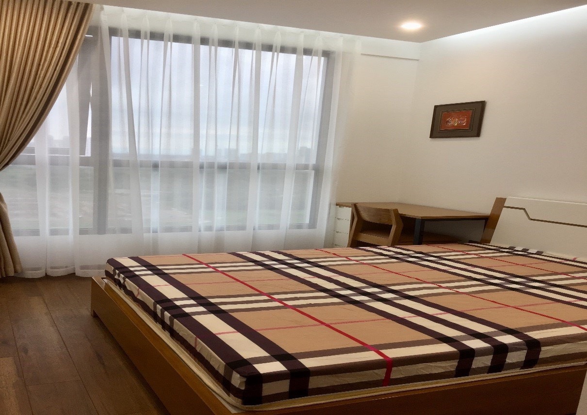 Cho thuê căn hộ 2 ngủ 83m2 full đồ view Hồ Tây + Starlake tại dự án 6th Element 5