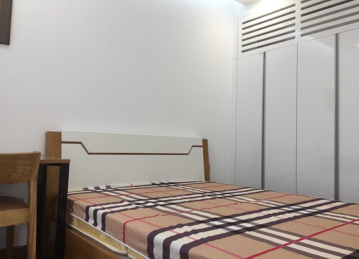 Cho thuê căn hộ 2 ngủ 83m2 full đồ view Hồ Tây + Starlake tại dự án 6th Element 6