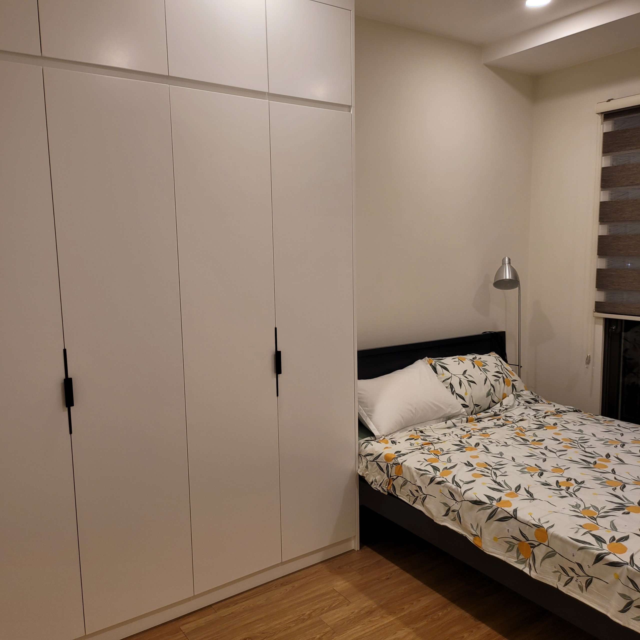 Cho thuê căn hộ 2 ngủ 88m2 tầng cao view ngoại khu tại Novo Kosmo Xuân La 6