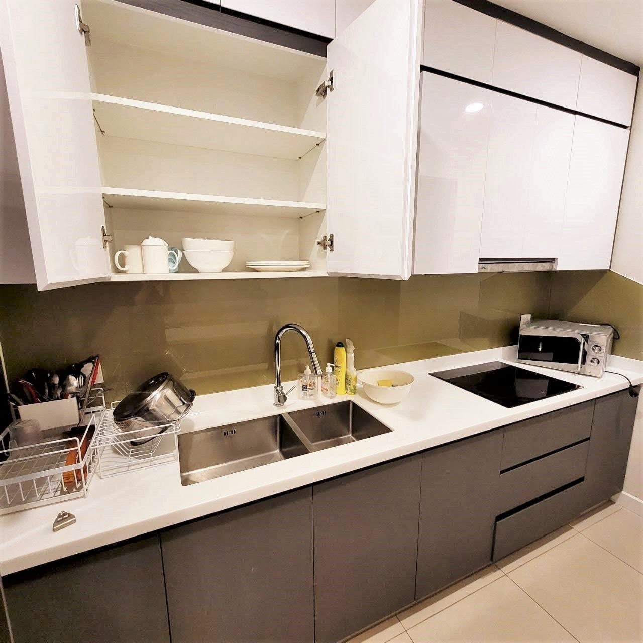 Cho thuê căn hộ 2 ngủ đầy đủ tiện nghi tại Kosmo Tây Hồ 4