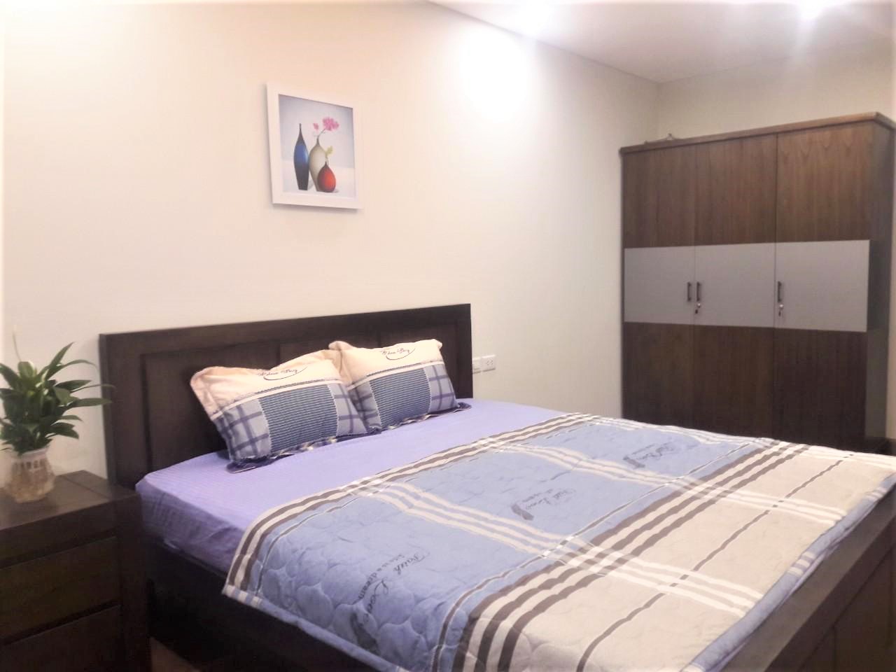 Cho thuê căn hộ 2PN toà N01 T5 Ngoại Giao Đoàn Hà Nội 7