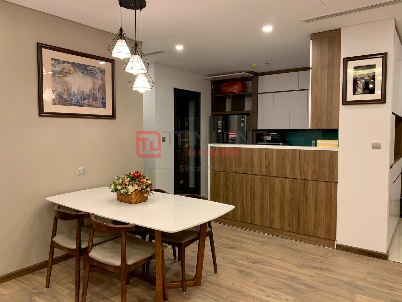 Cho thuê căn hộ 3 ngủ 101m2 full đồ mới tòa N01T5 Ngoại Giao Đoàn 3