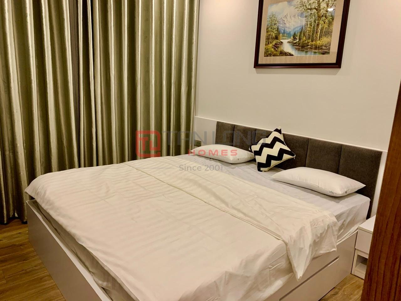 Cho thuê căn hộ 3 ngủ 101m2 full đồ mới tòa N01T5 Ngoại Giao Đoàn 6
