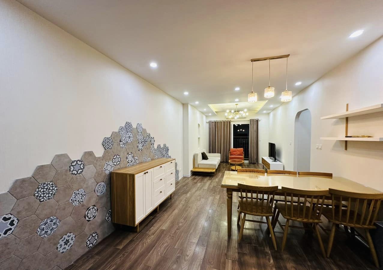 Cho thuê căn hộ 3 ngủ 101m2 full đồ mới tòa N02T3 Ngoại Giao Đoàn 2