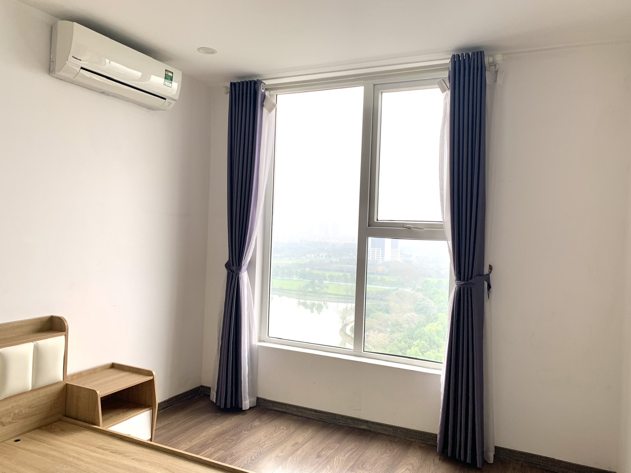 Cho thuê căn hộ 3 ngủ 101m2 full đồ view công viên tòa N02T3 Ngoại Giao Đoàn 6