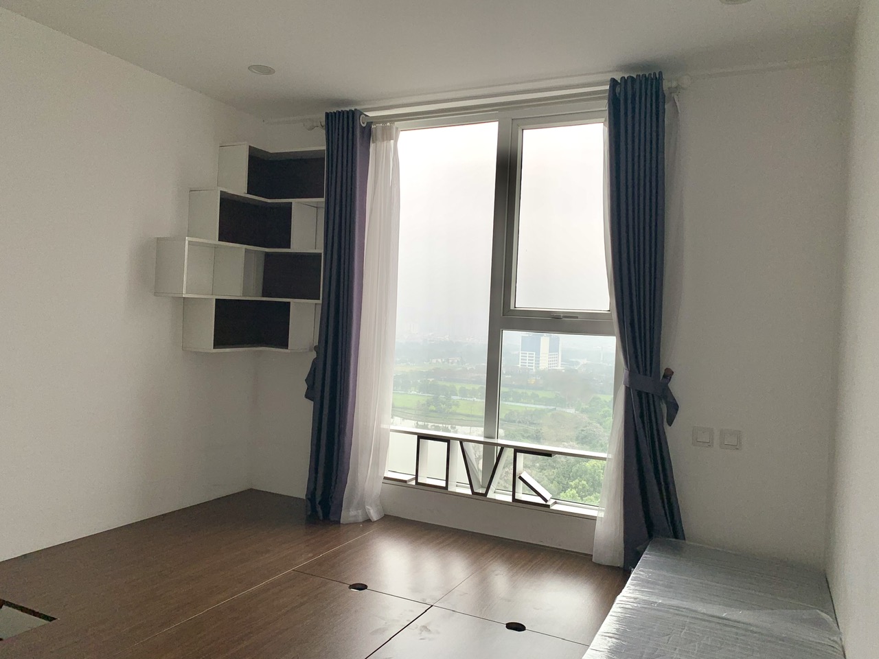 Cho thuê căn hộ 3 ngủ 101m2 full đồ view công viên tòa N02T3 Ngoại Giao Đoàn 7